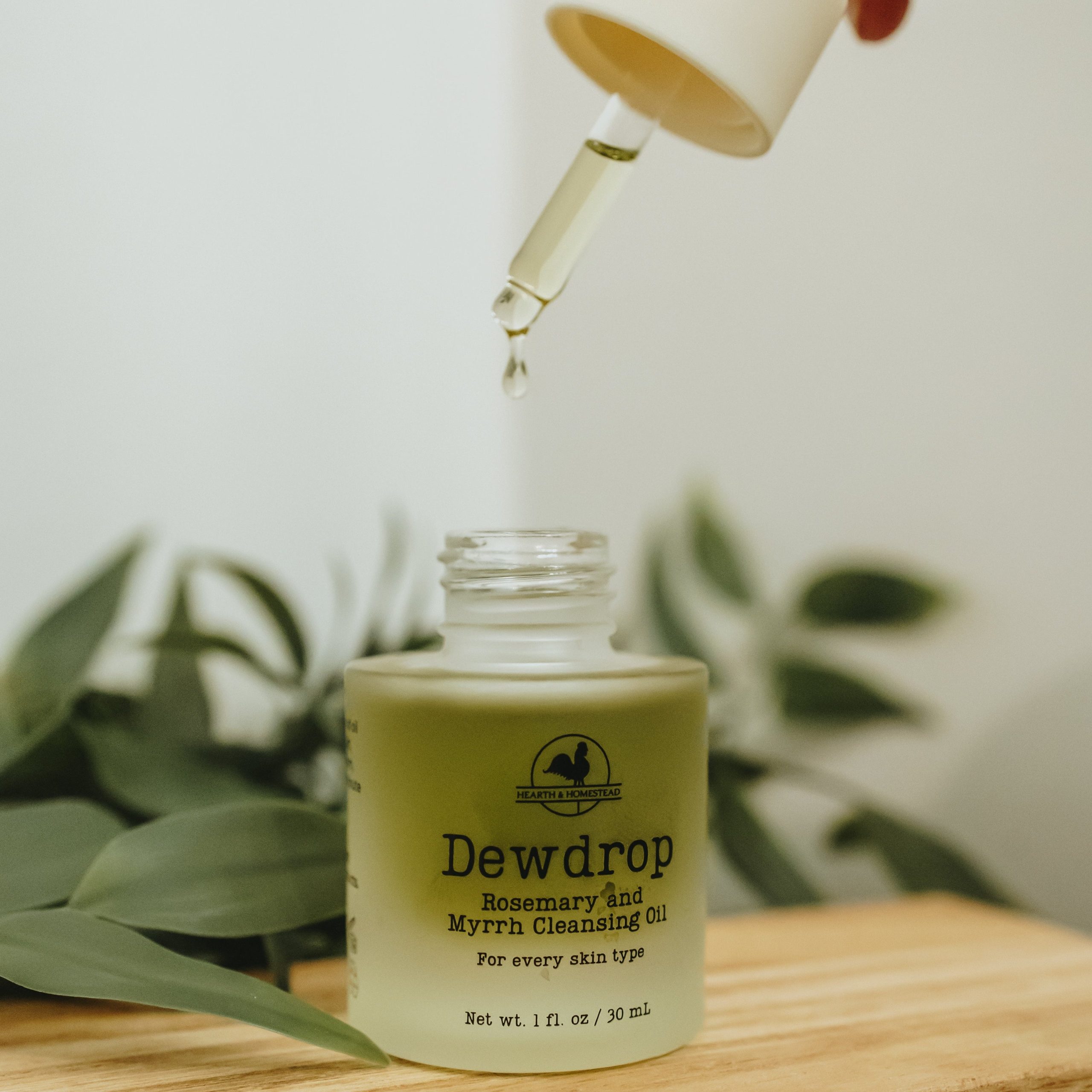 3.HearthandHomestead_Dewdrop_Lifestyle.jpg