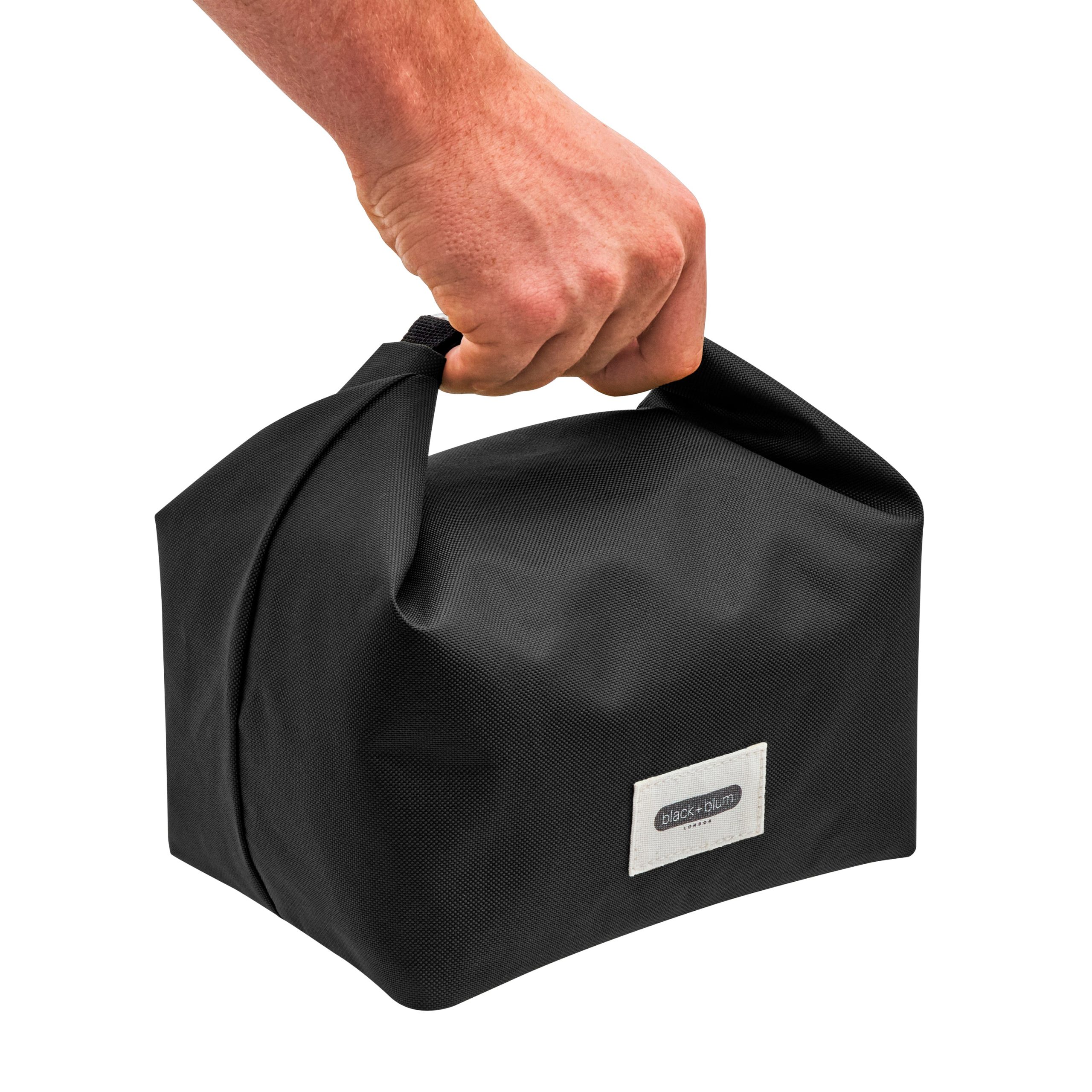5_Blackandblum_lunchbag_black_side.jpg
