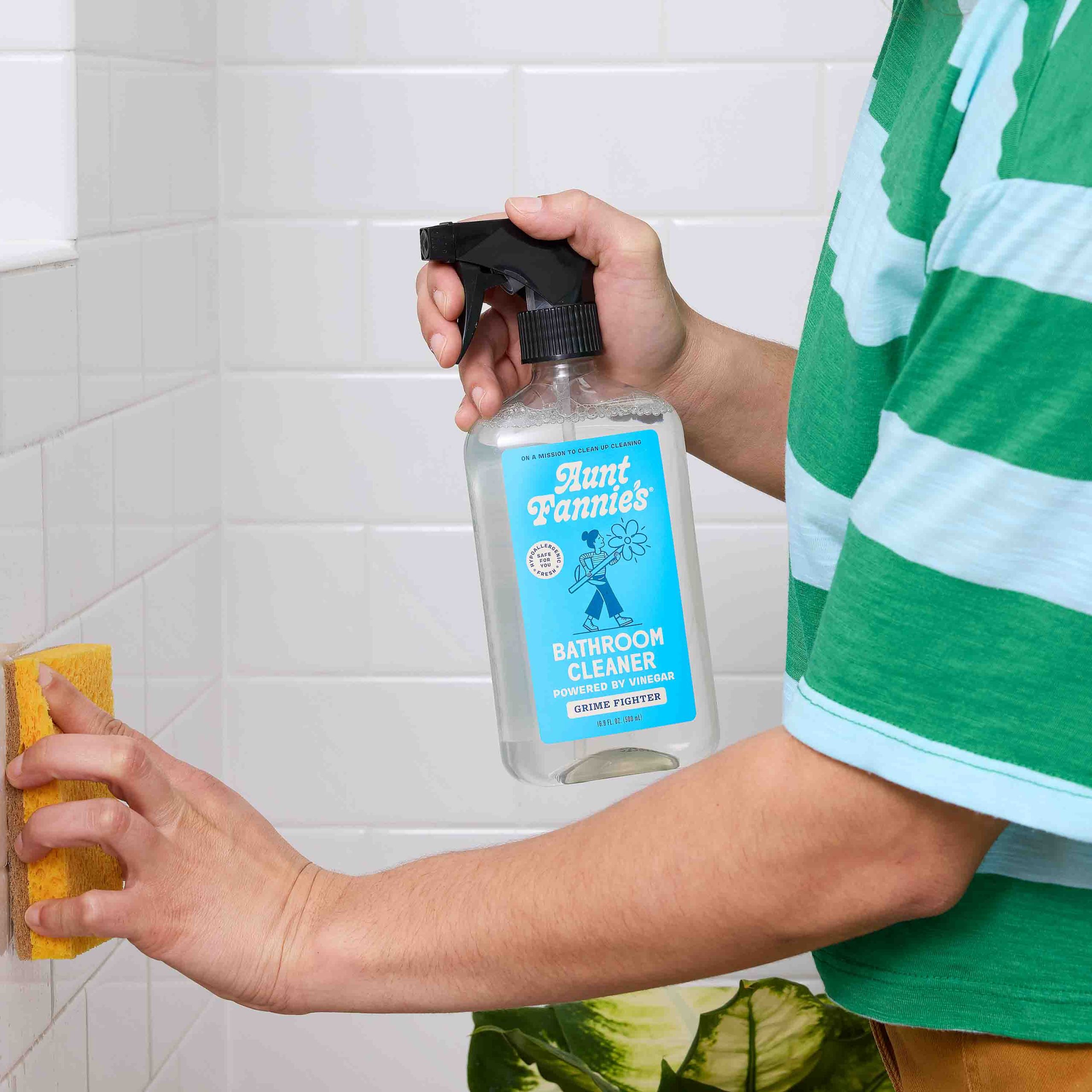 AF_BathroomCleaner_Lifestyle1.jpg