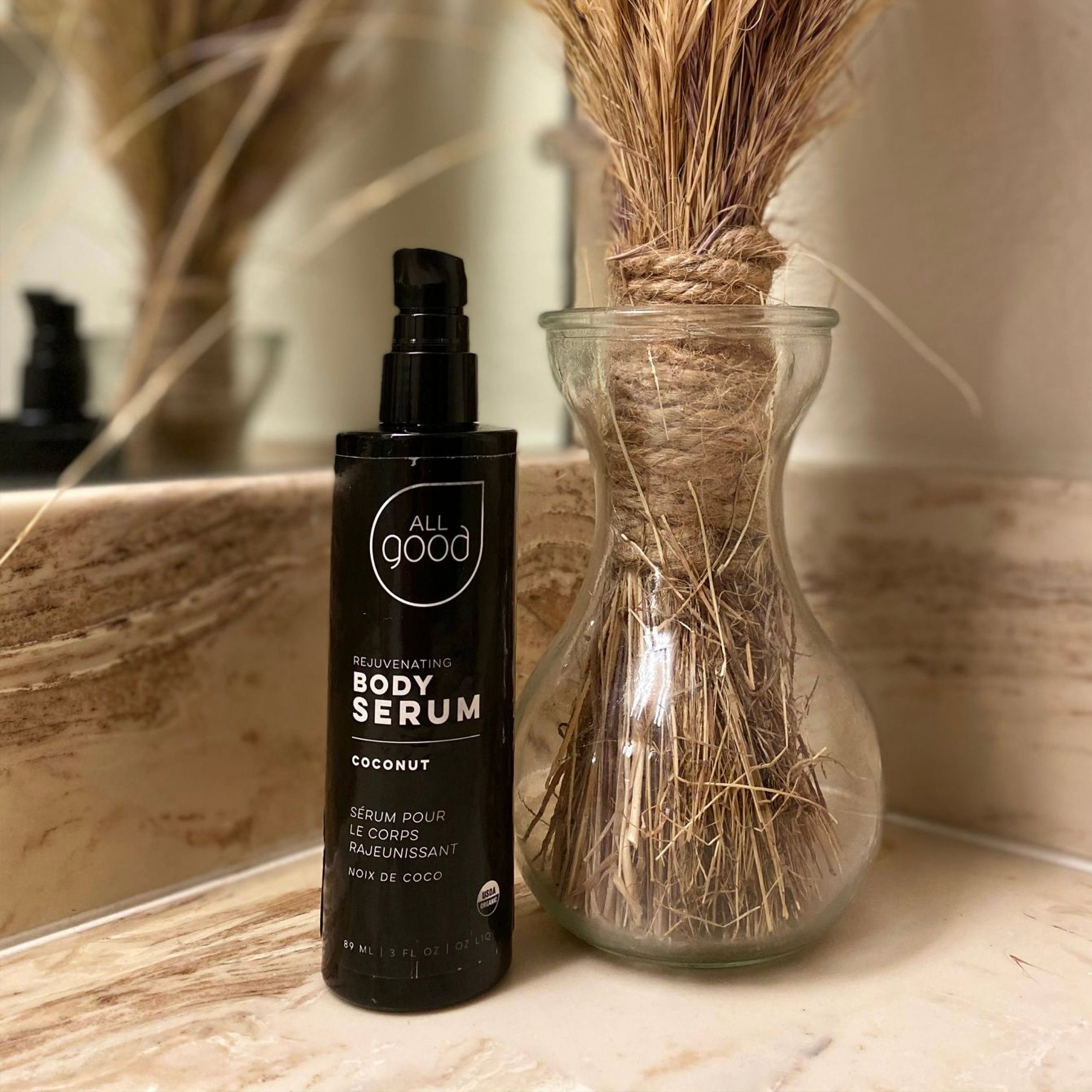 AG_BodySerum_Coconut_Lifestyle_1.jpg