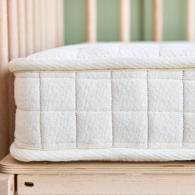 Avocado_Eco_Organic_Crib_Mattress_0006.jpg
