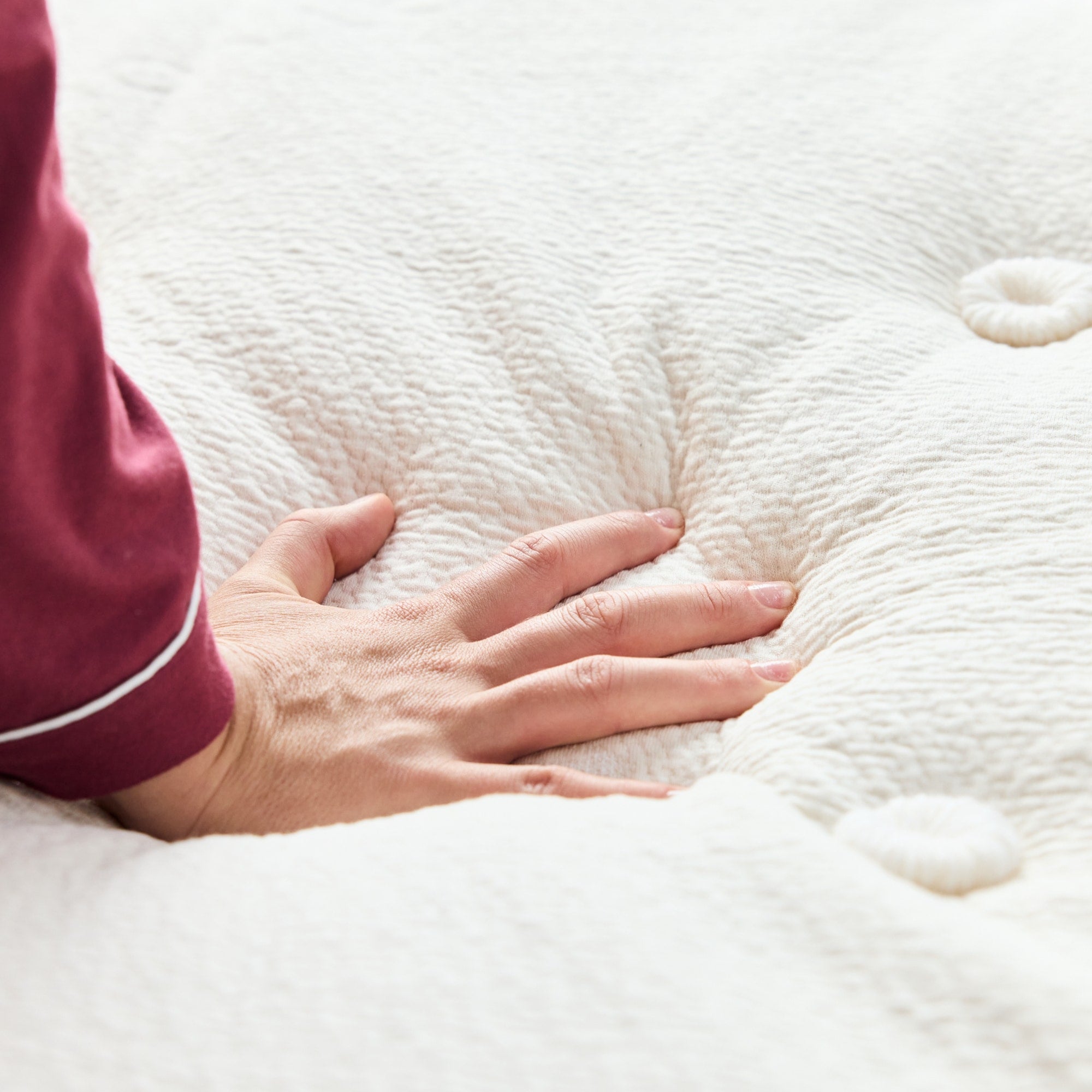 Avocado_Ultra-Plush_Mattress_0230_5cac5fc6-a4cd-4b07-abde-1c8606a94625.jpg