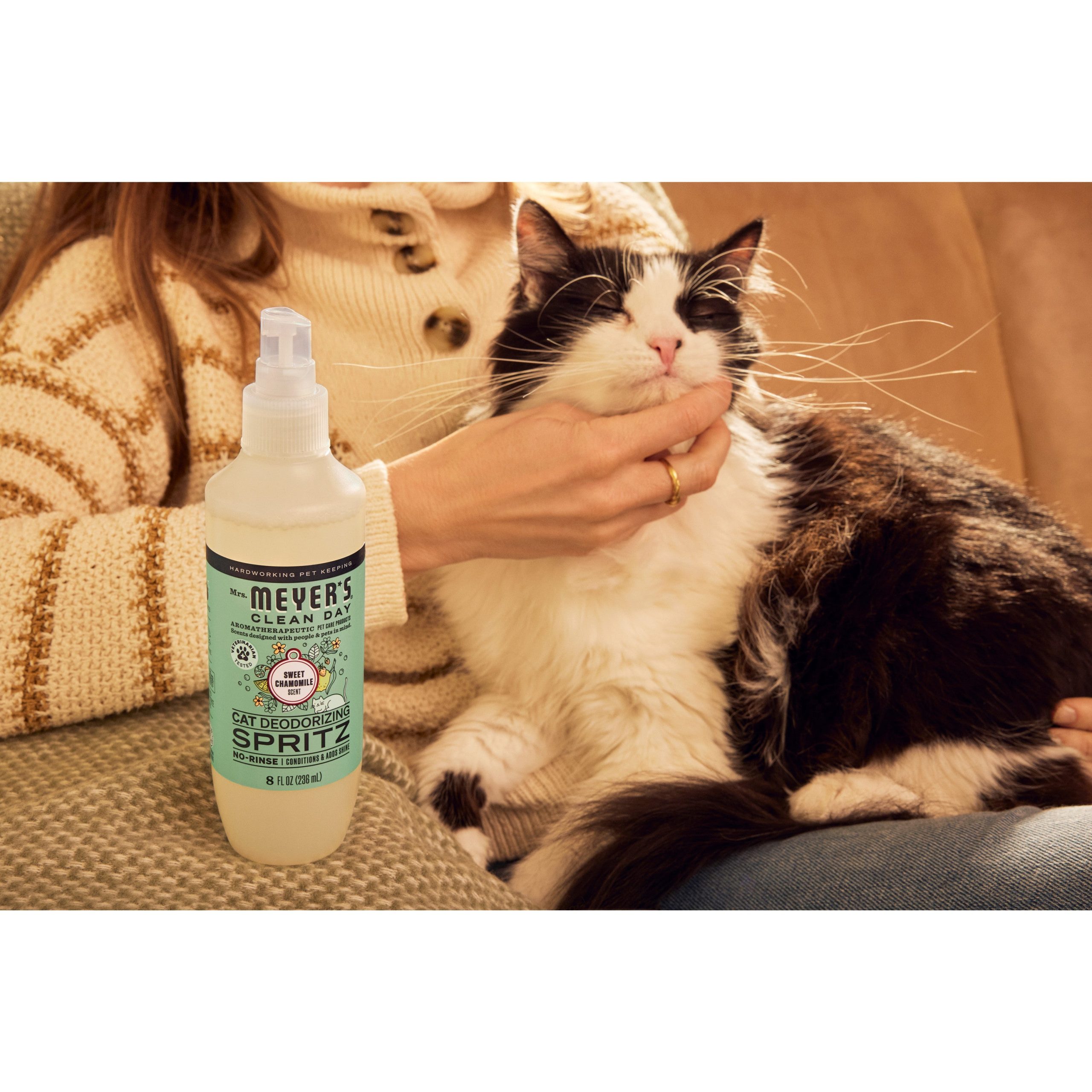 CatNo-RinseShampoo-SweetChamomileLifestyle.jpg