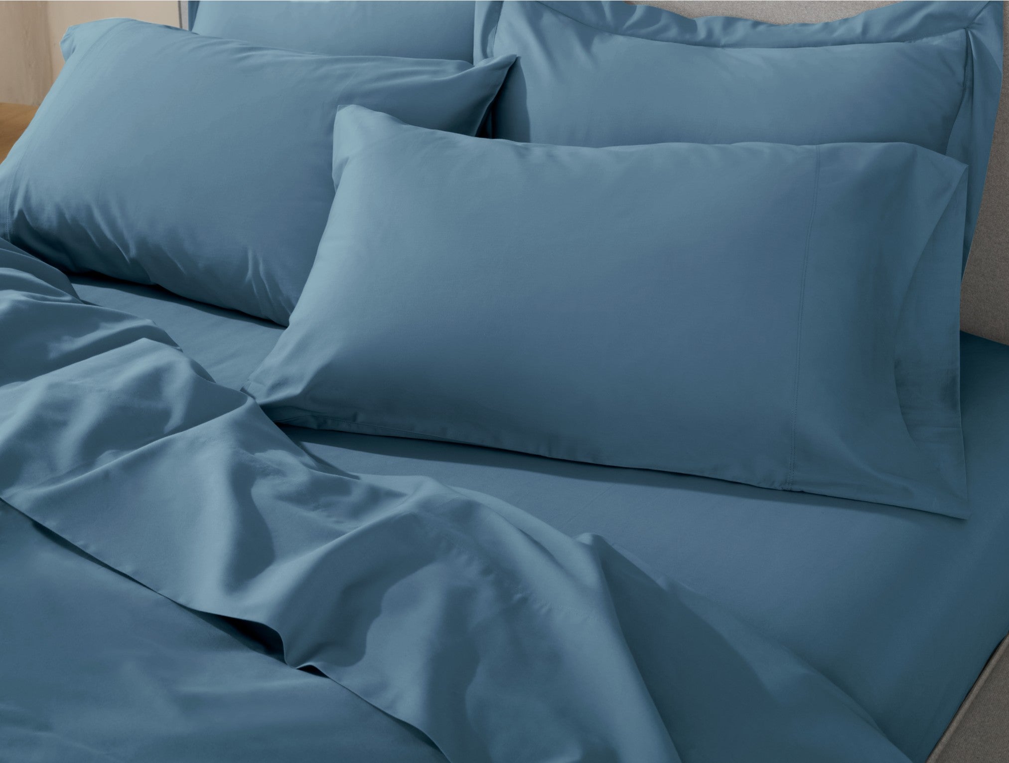 Classic_Sateen_sheetset_cerulean_7b684dbc-653e-4be0-b709-6ea7ef20e57d.jpg