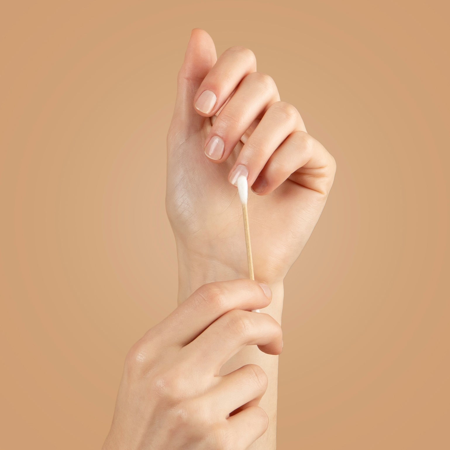 CopyofHHDecemberModels-17CottonSwab.jpg
