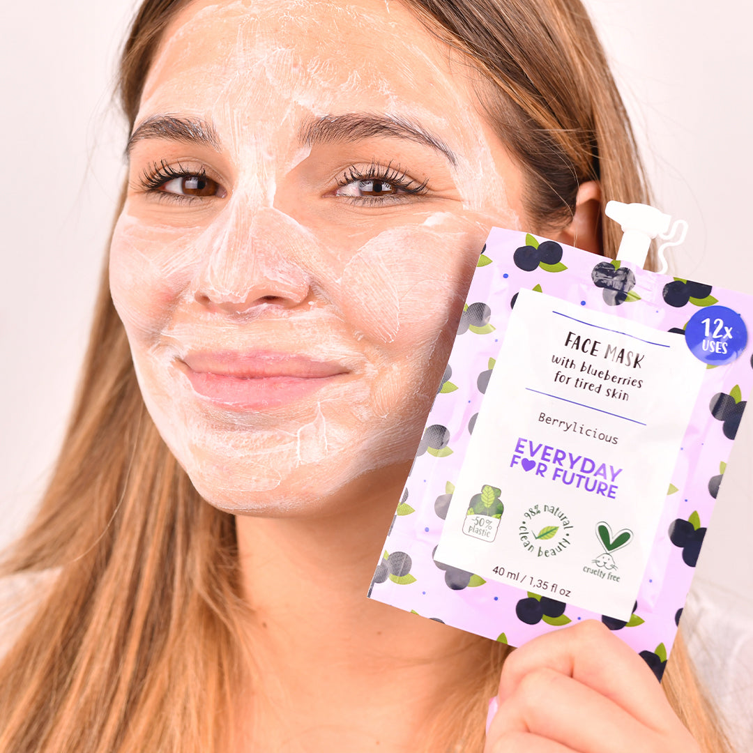 EFF_FaceMask_Blueberry_Lifestyle4.jpg