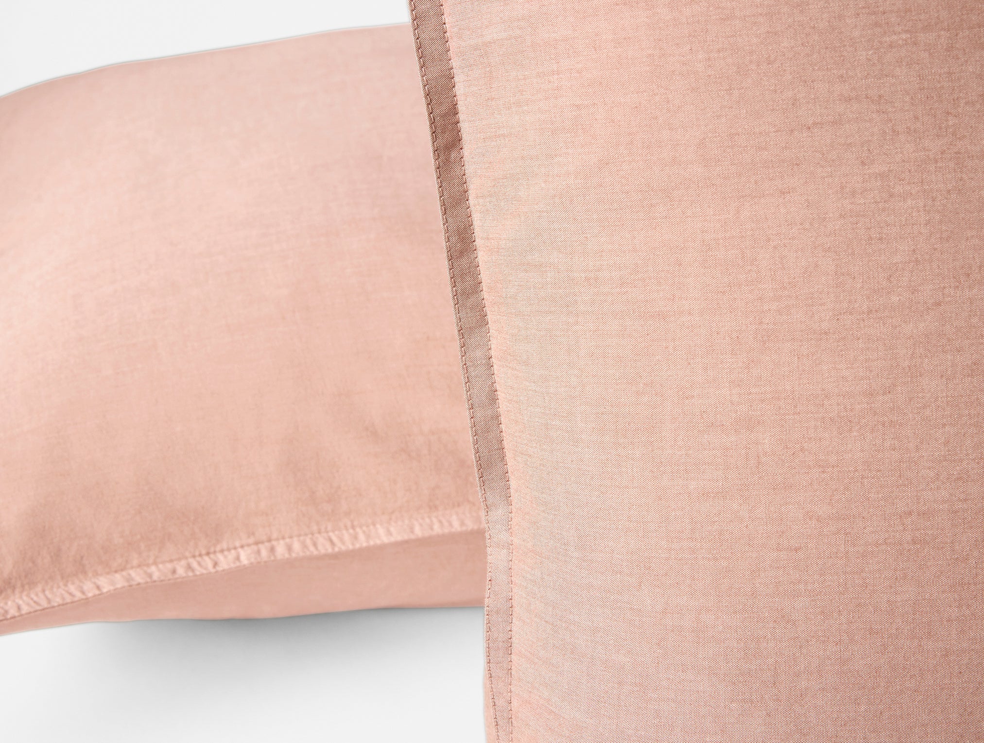 FA25_OrganicCrinkledPercale_King_Sham_PralineChambray_0445.jpg