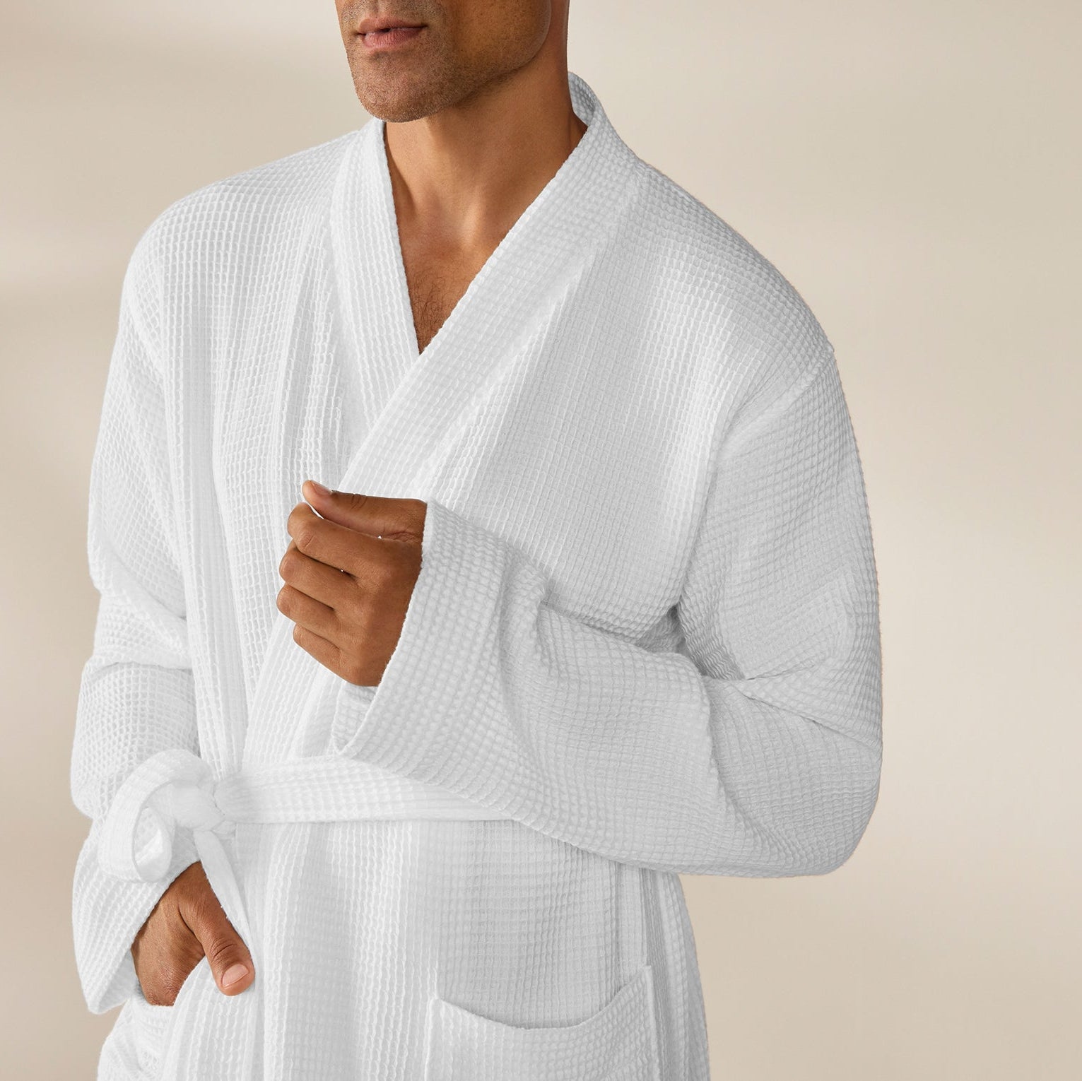 FA25_UnisexOrganicWaffle_Robe_AlpineWhite_M_924.jpg