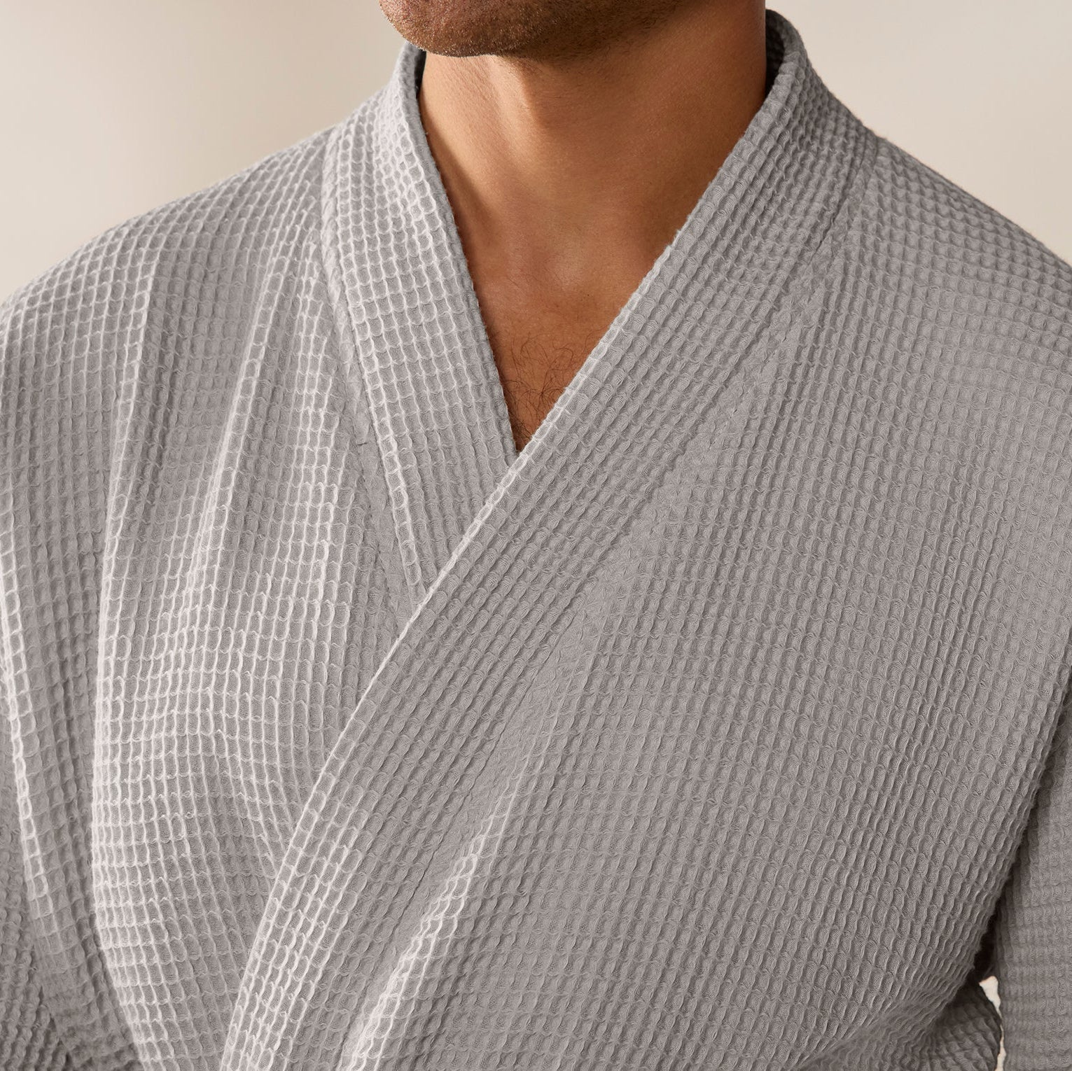 FA25_UnisexOrganicWaffle_Robe_Fog_M_2033.jpg