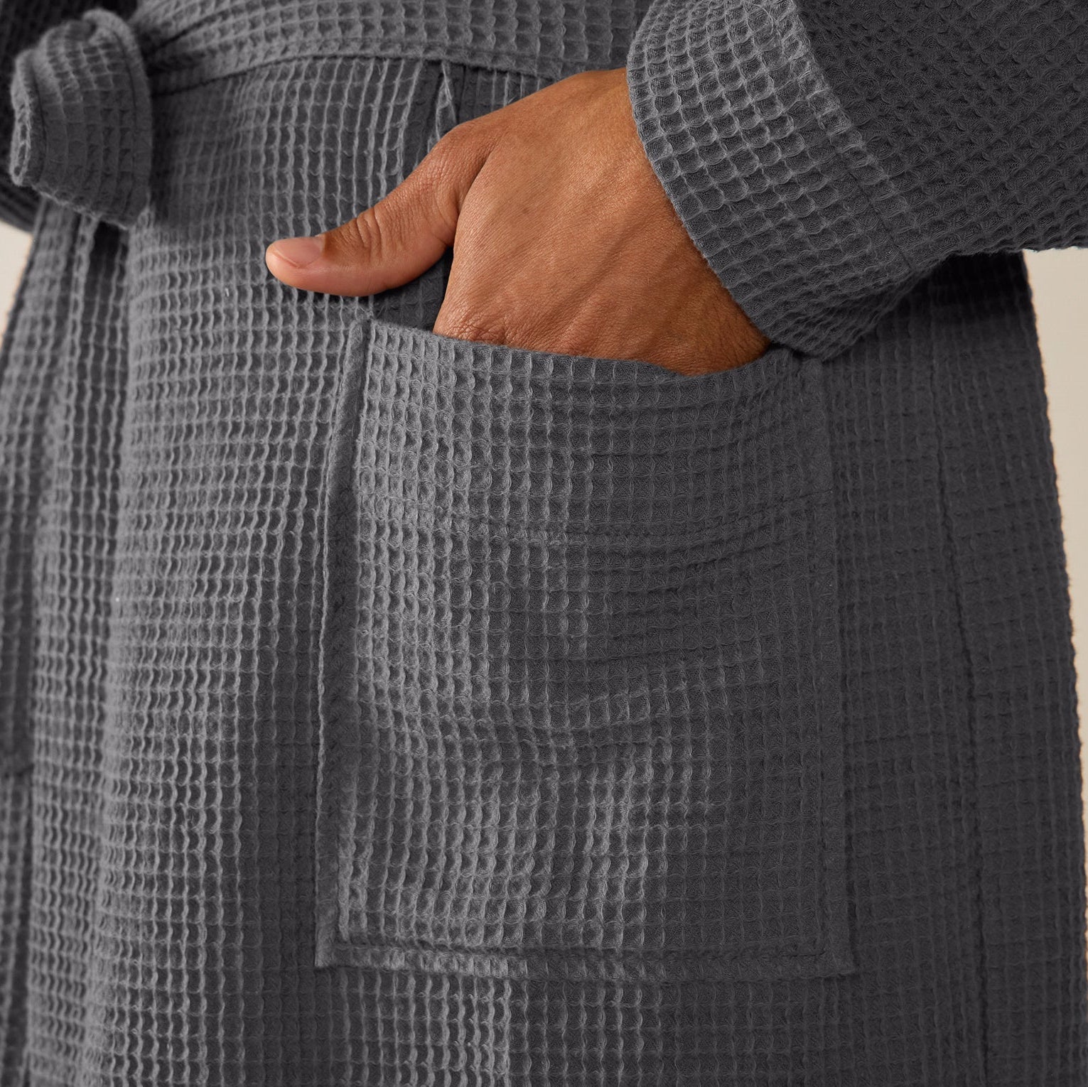 FA25_UnisexOrganicWaffle_Robe_Shadow_M_1440.jpg