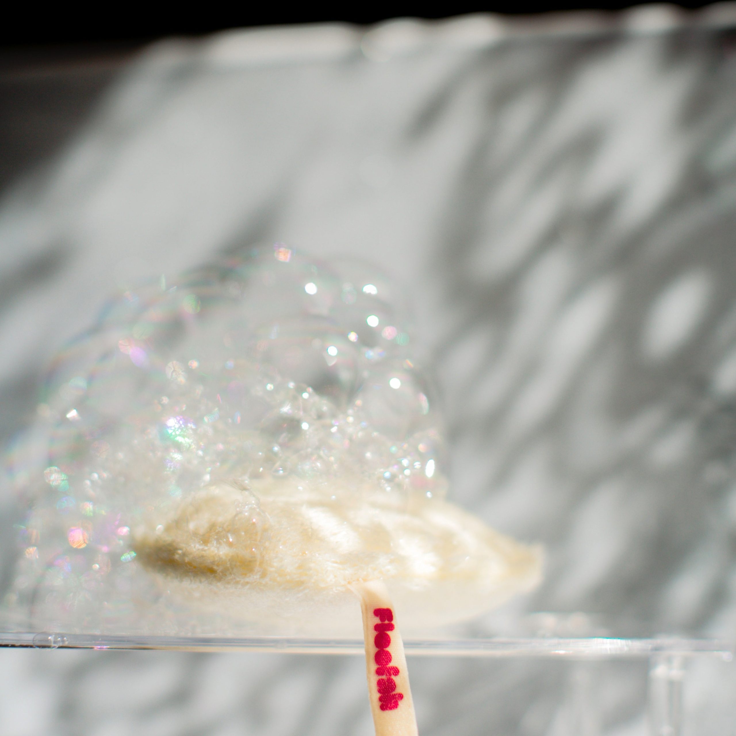 Floofah_Exfoliating_Loofah_Heart_6_Lifestyle_3.jpg