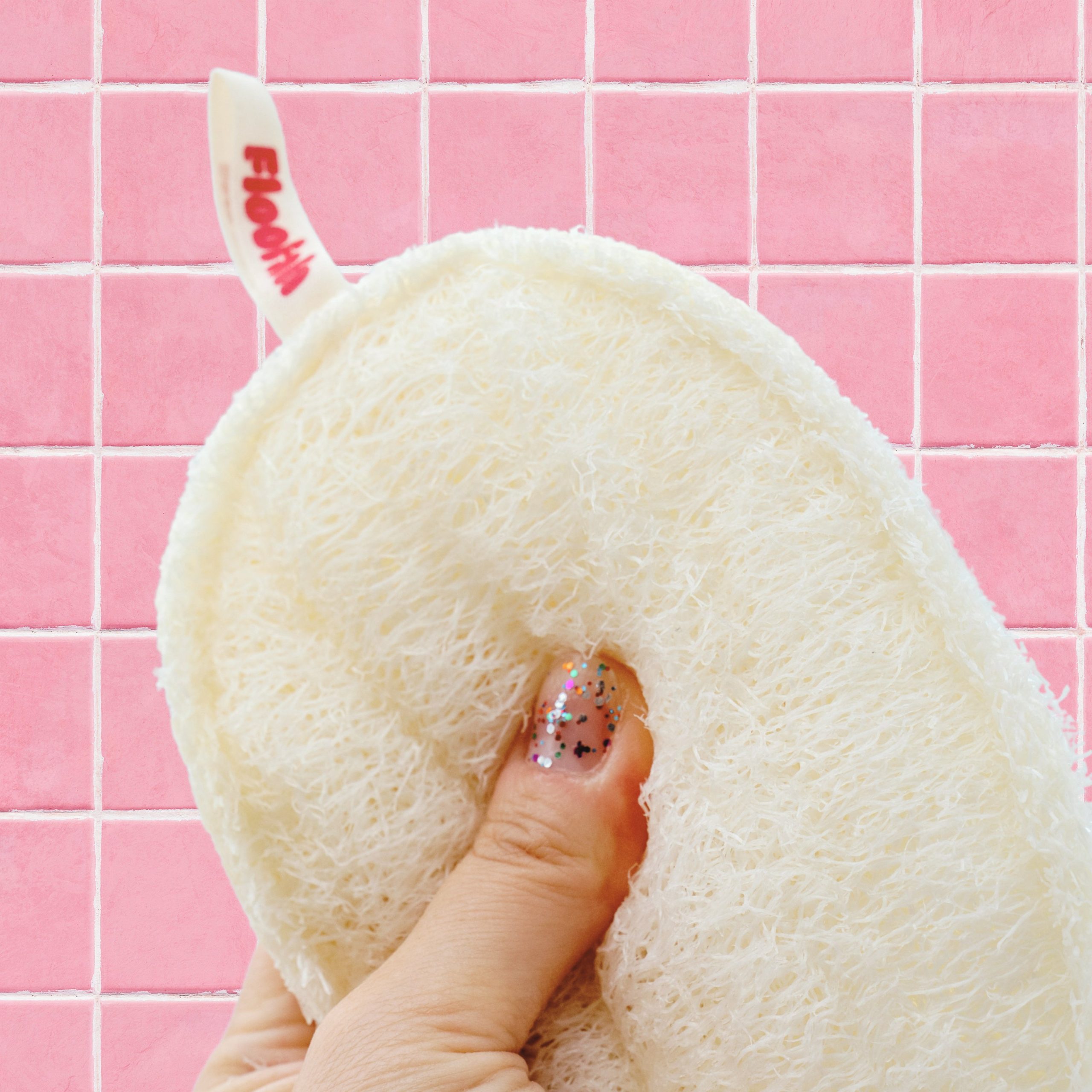 Floofah_Exfoliating_Loofah_Oval_3_Closeup.jpg
