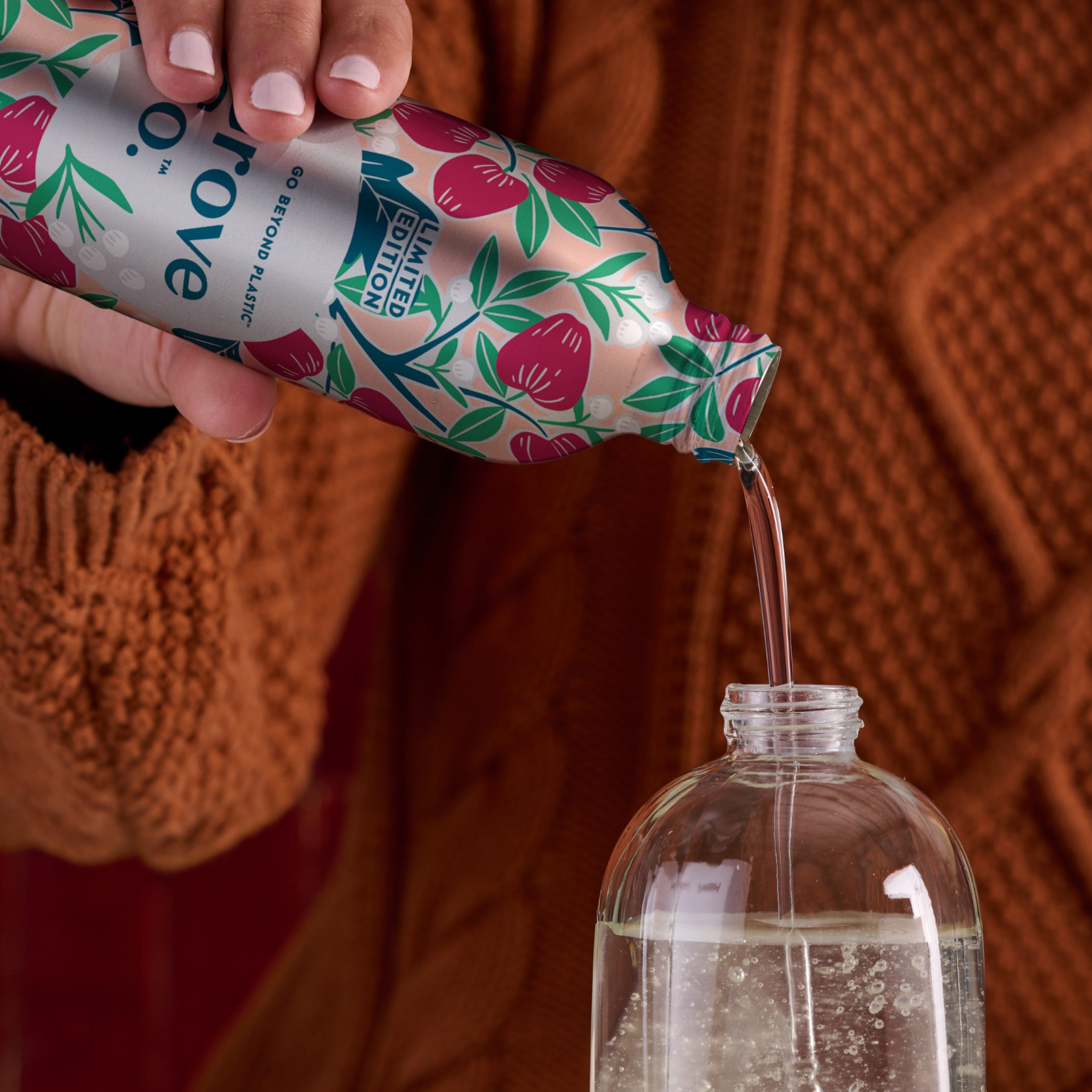 GCO_LE_Fall-Hand_Soap_Refill-WOA-PDP04_In_Use-1.jpg