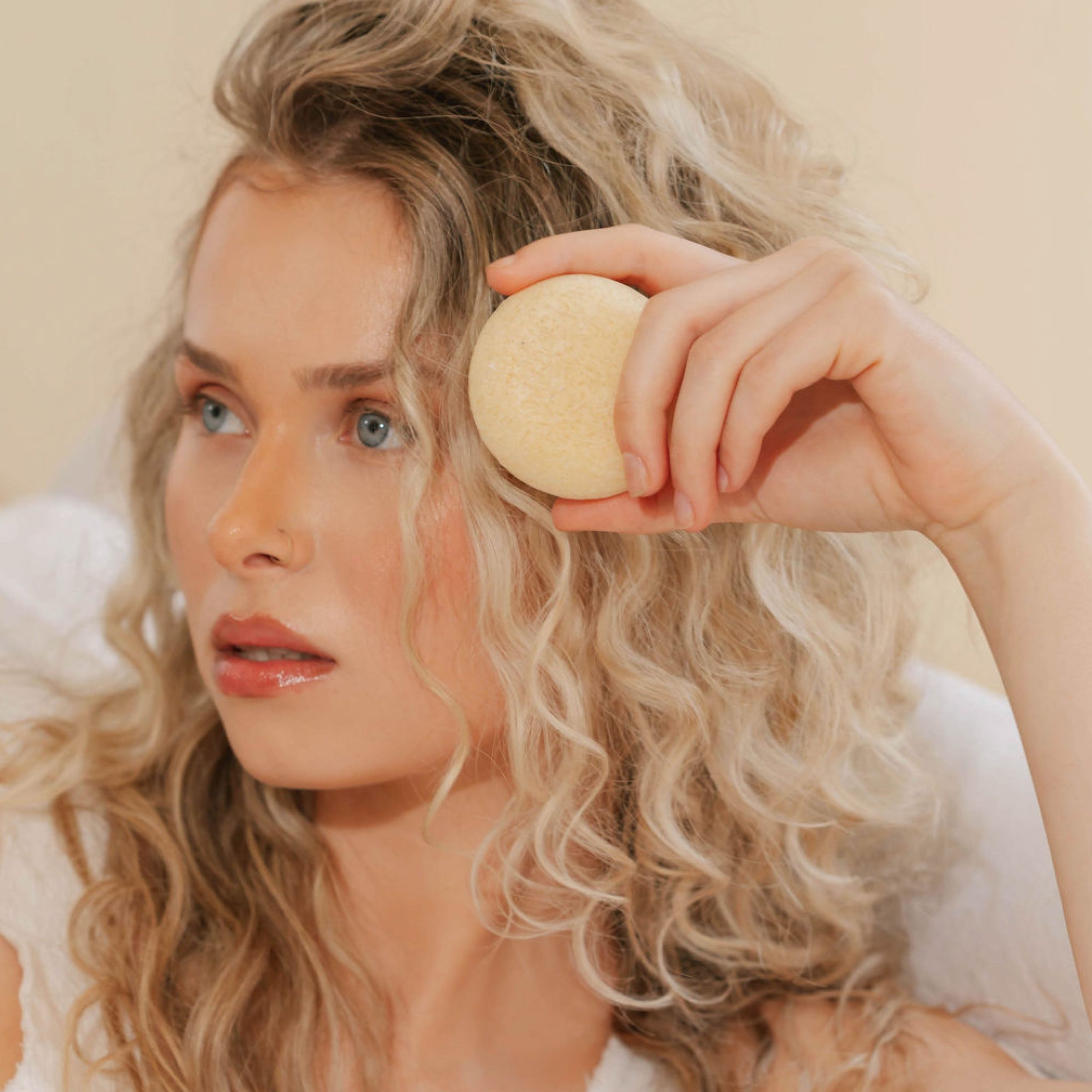 GJ-ShampooBar-SQ-3000x3000-Hydrating-3.jpg