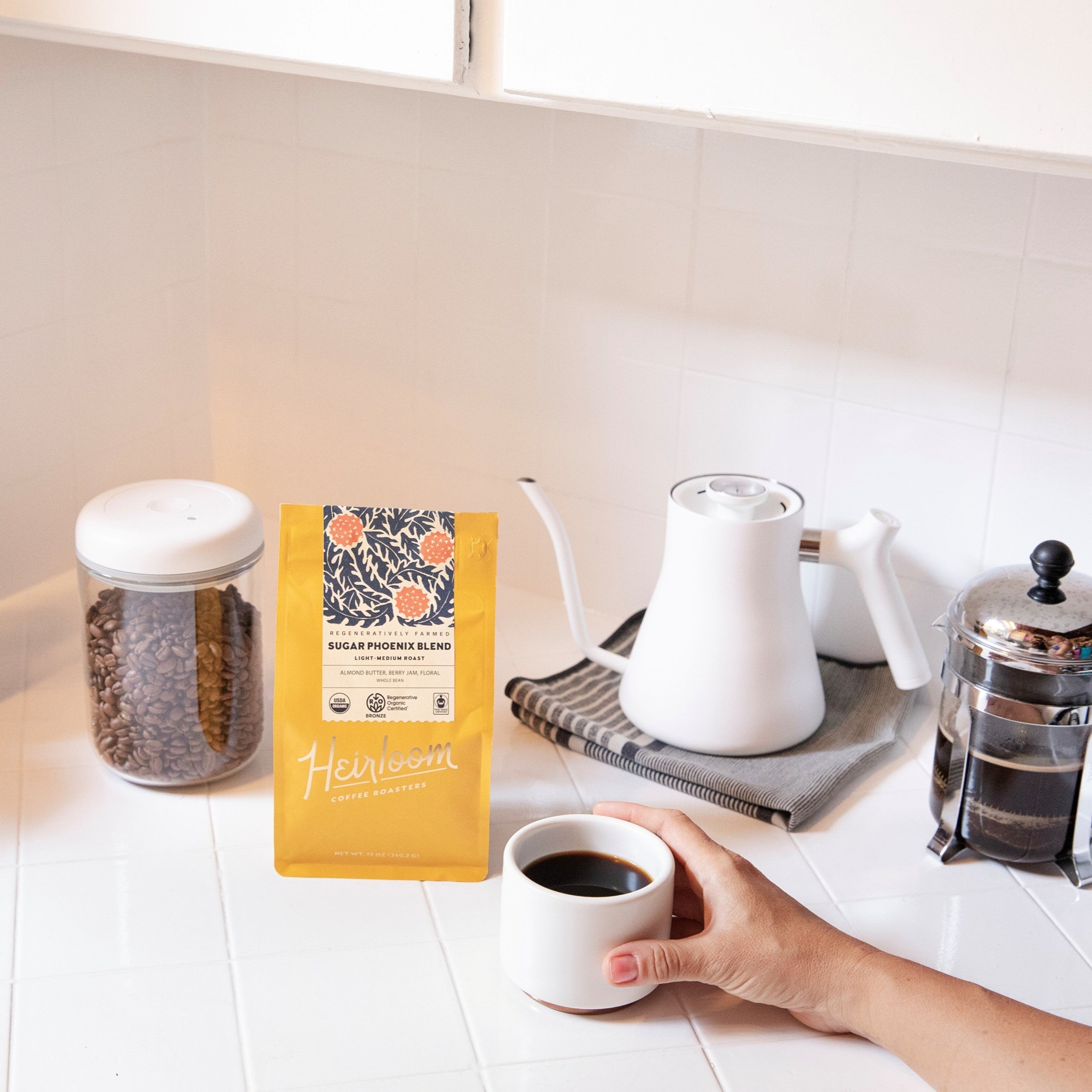 HeirloomCoffeeRoasters_SugarPhoenixROCWholeBeanCoffee_Lifestyle01.jpg