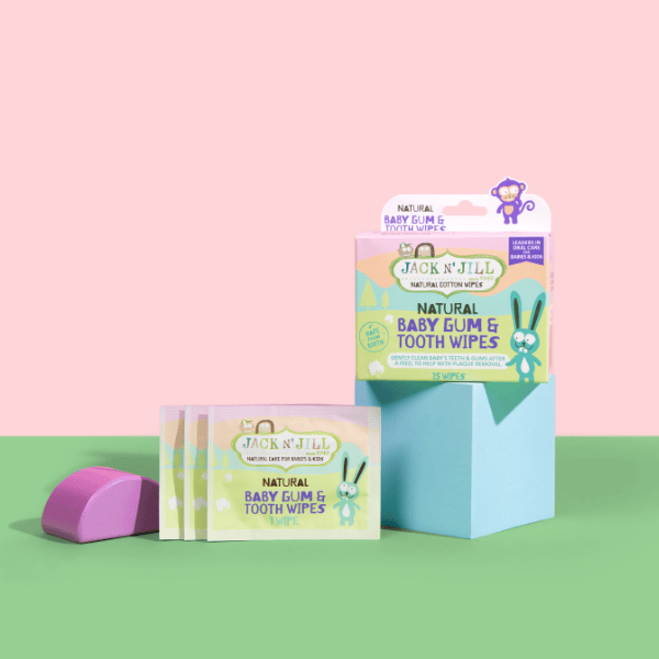 JNJ_Baby_Wipes_Lifestyle.png