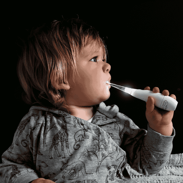 JNJ_Toothbrush_Sonic_Lifestyle_Boy.png