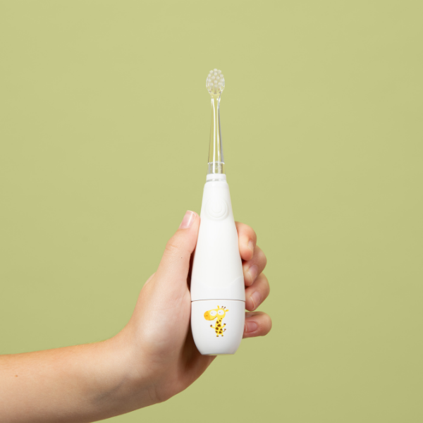 JNJ_Toothbrush_Sonic_Lifestyle_Hand.png