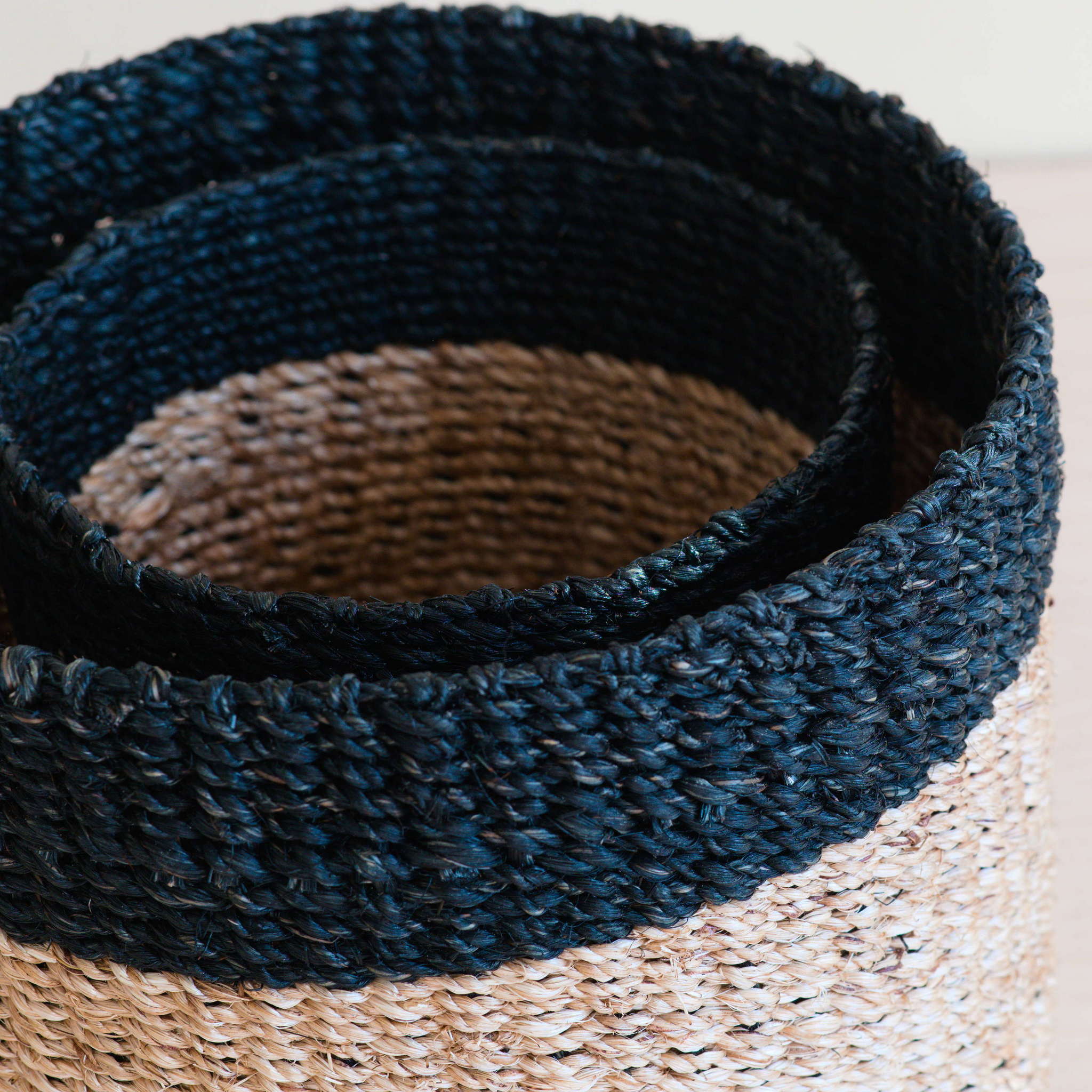 LIKHA_80015_Abaca-Cylinder-TabletopBaskets-s2_Black-5.jpg