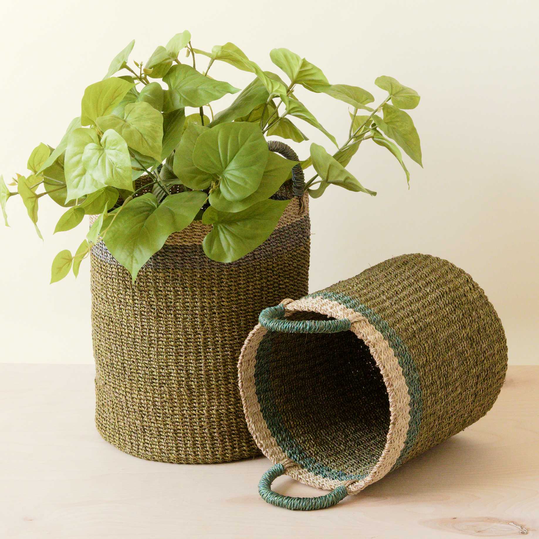 LIKHA_80044_Abaca-Cylinder-Baskets-s2_Olive-2.jpg