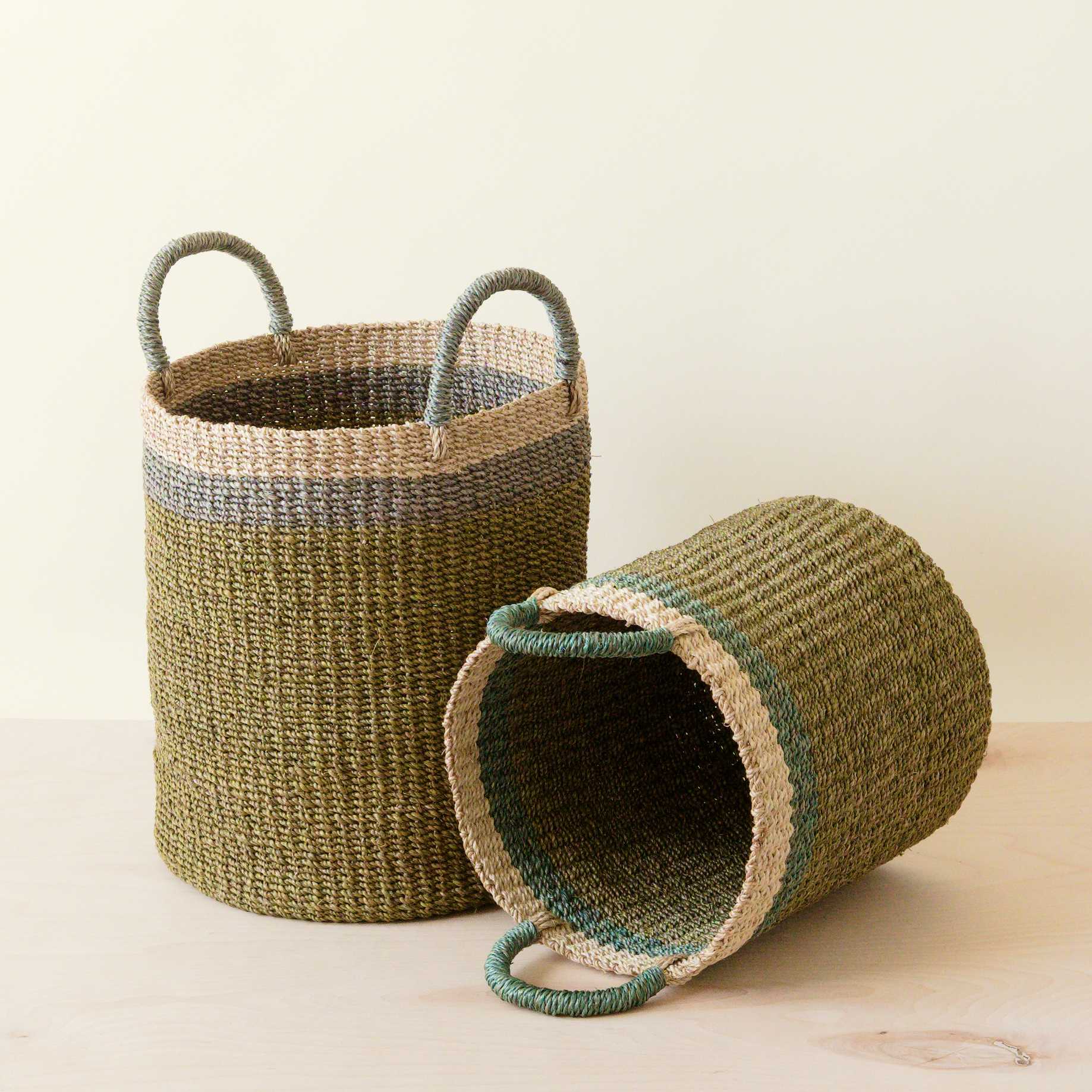 LIKHA_80044_Abaca-Cylinder-Baskets-s2_Olive-3.jpg
