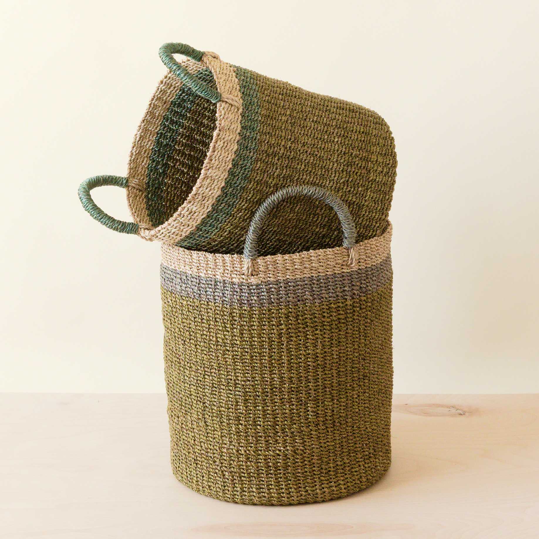 LIKHA_80044_Abaca-Cylinder-Baskets-s2_Olive-4.jpg