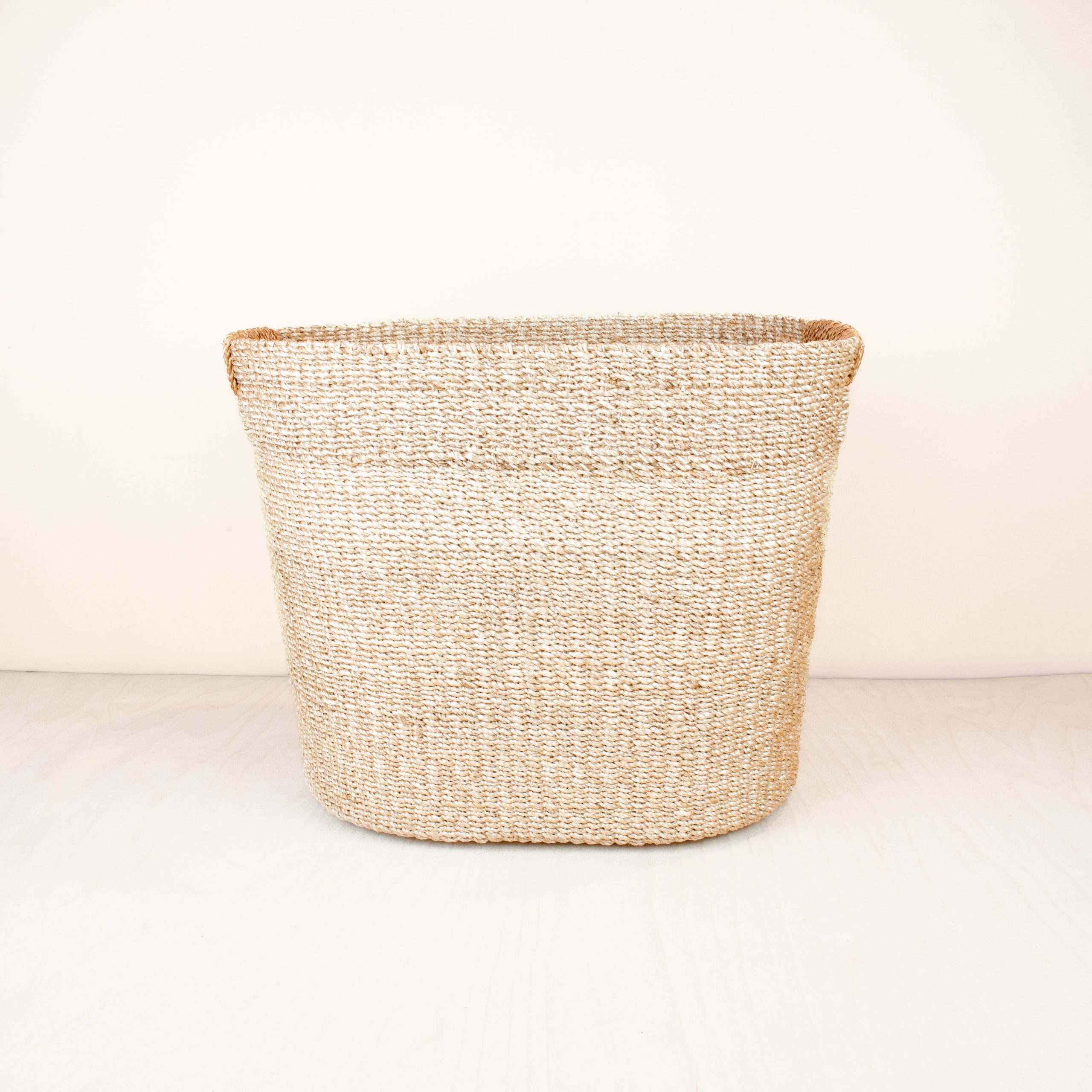 LIKHA_80106_Abaca-Rounded-Oval-Baskets-s2_Tan-4.jpg