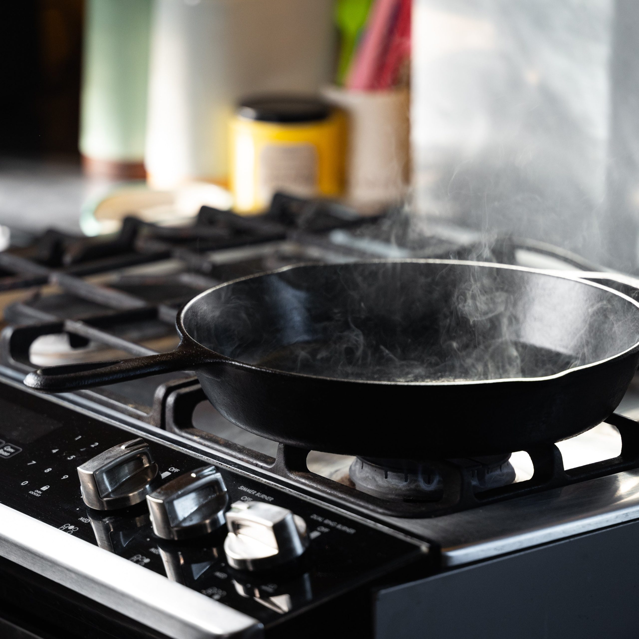 LovettSundries_CastIronConditioner_Lifestyle_05.jpg