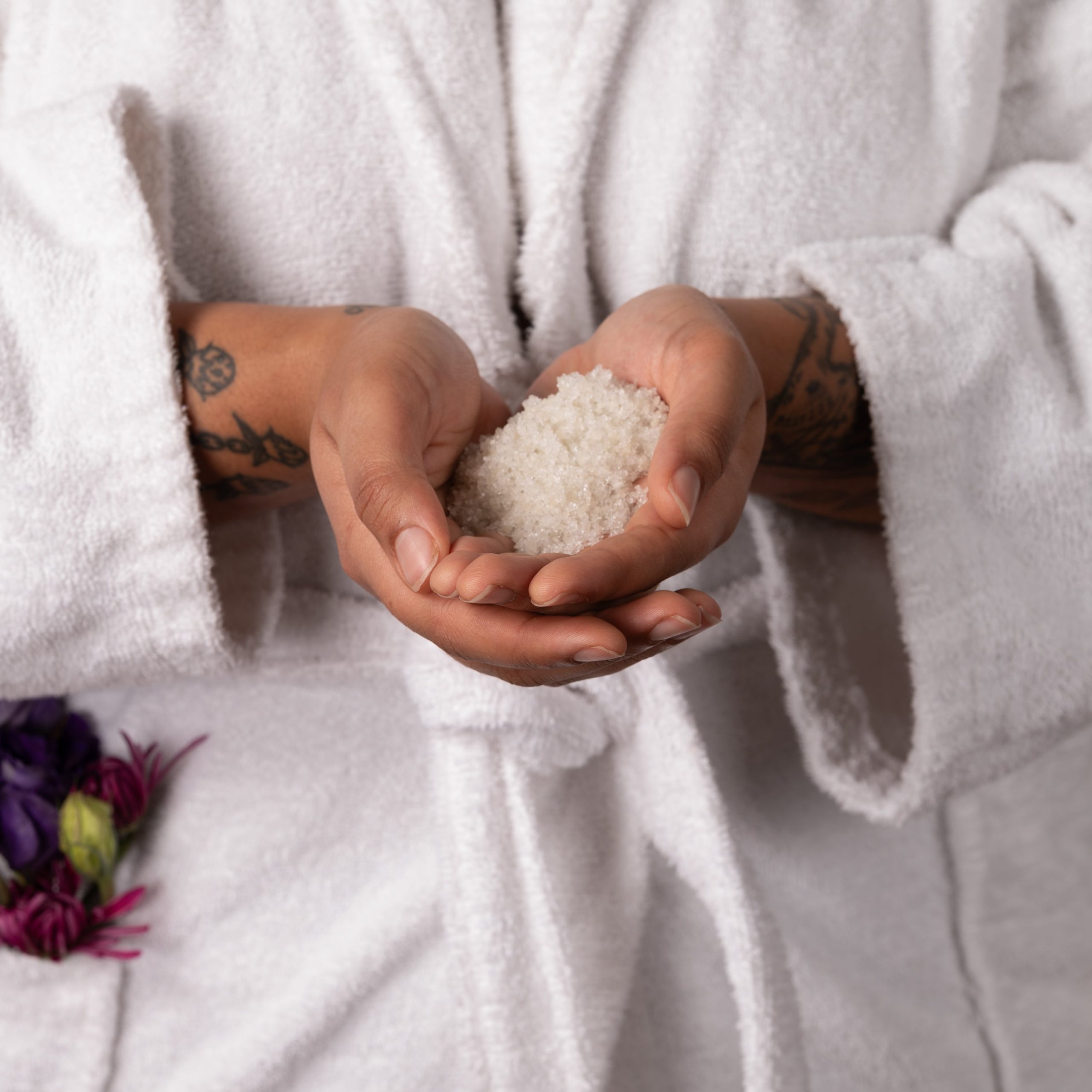 LovettSundries_SoakingSalts_OrangeBlossom_Lifestyle_01.jpg