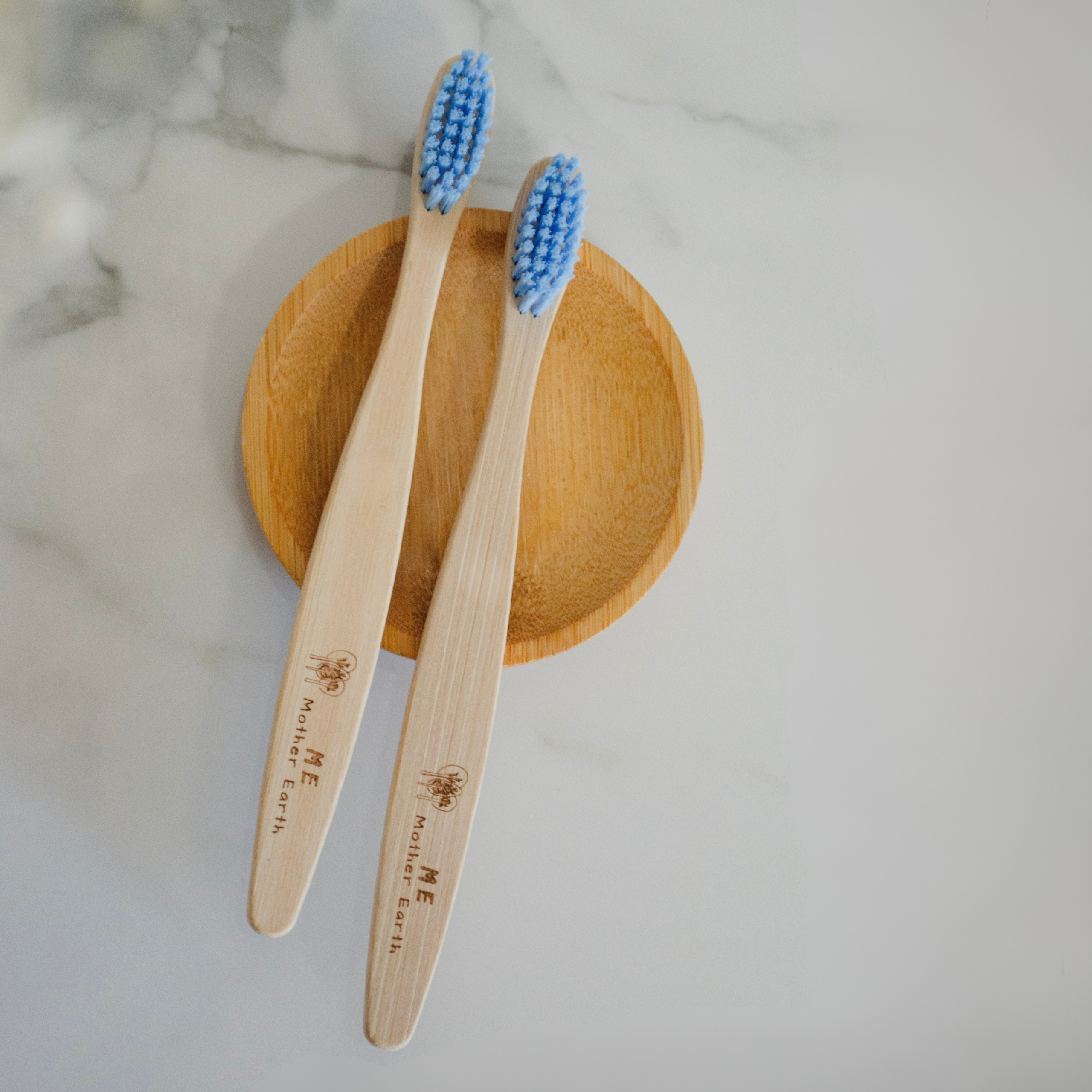 MME_ColorfulBambooToothbrushes-ForKIDSBLUE_Lifestyle.png