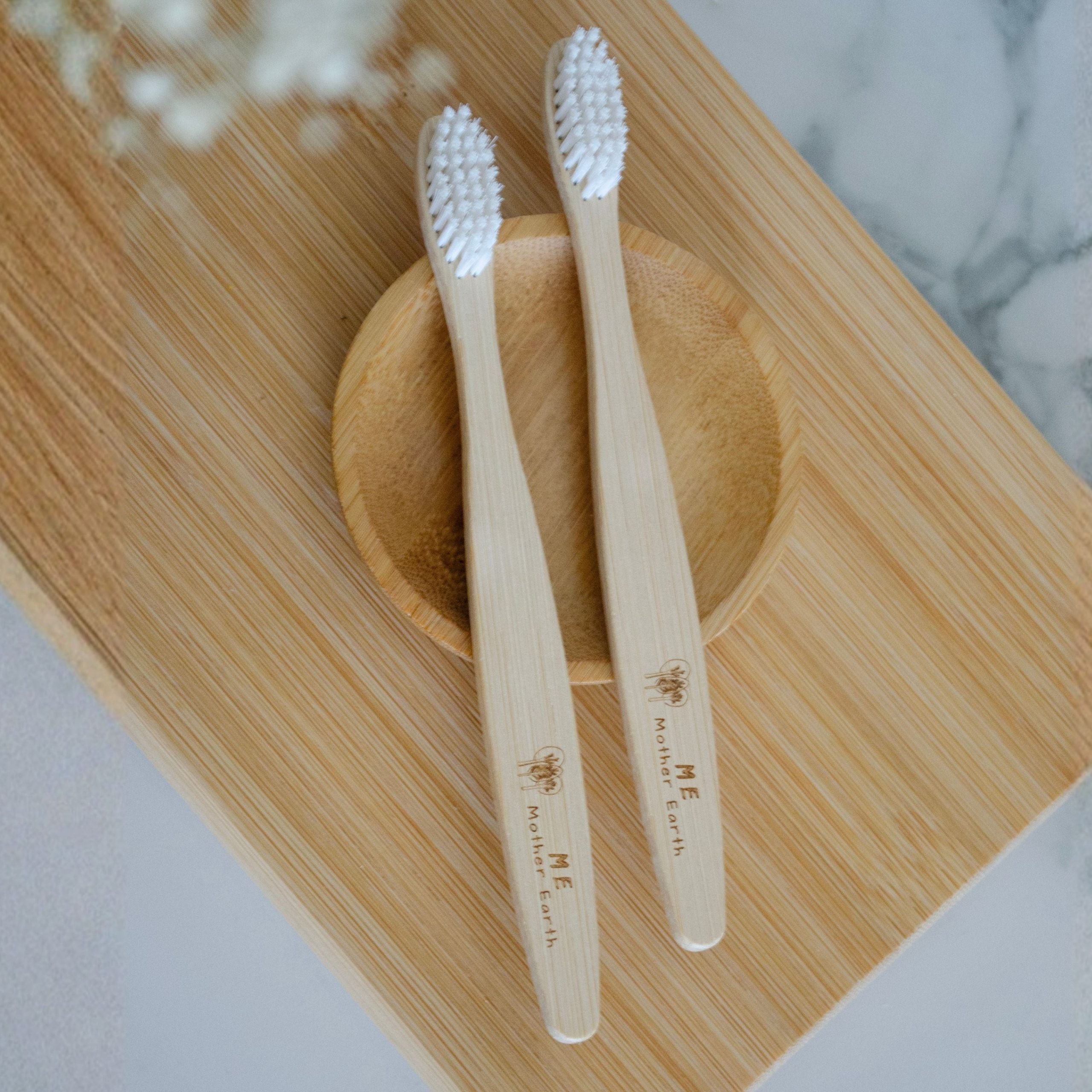 MME_ColorfulBambooToothbrushes-ForKIDSWHITE_Lifestyle.jpg