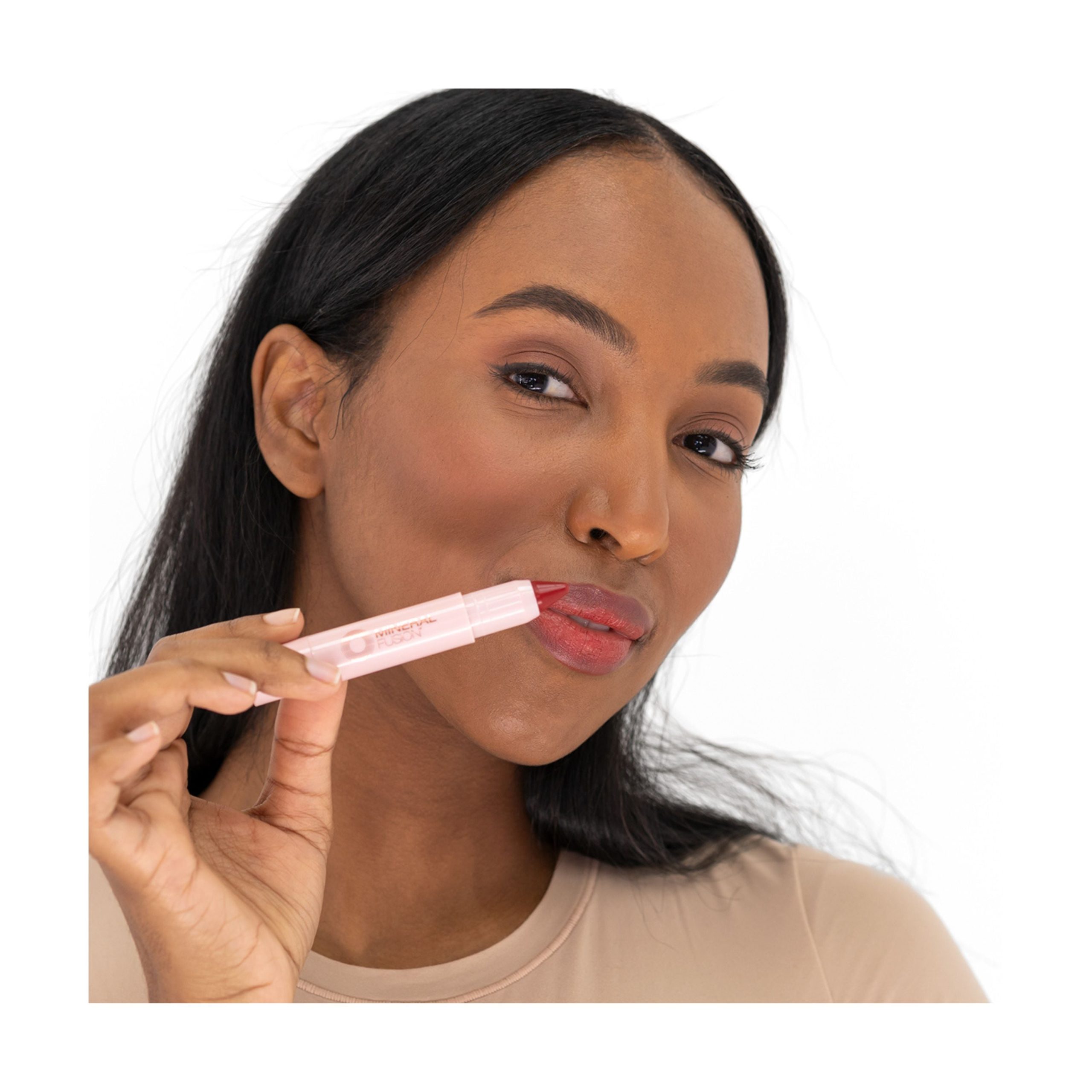 Mineral_Fusion_Sheer_Moisture_Lip_Tint_Confident_Lifestyle.jpg