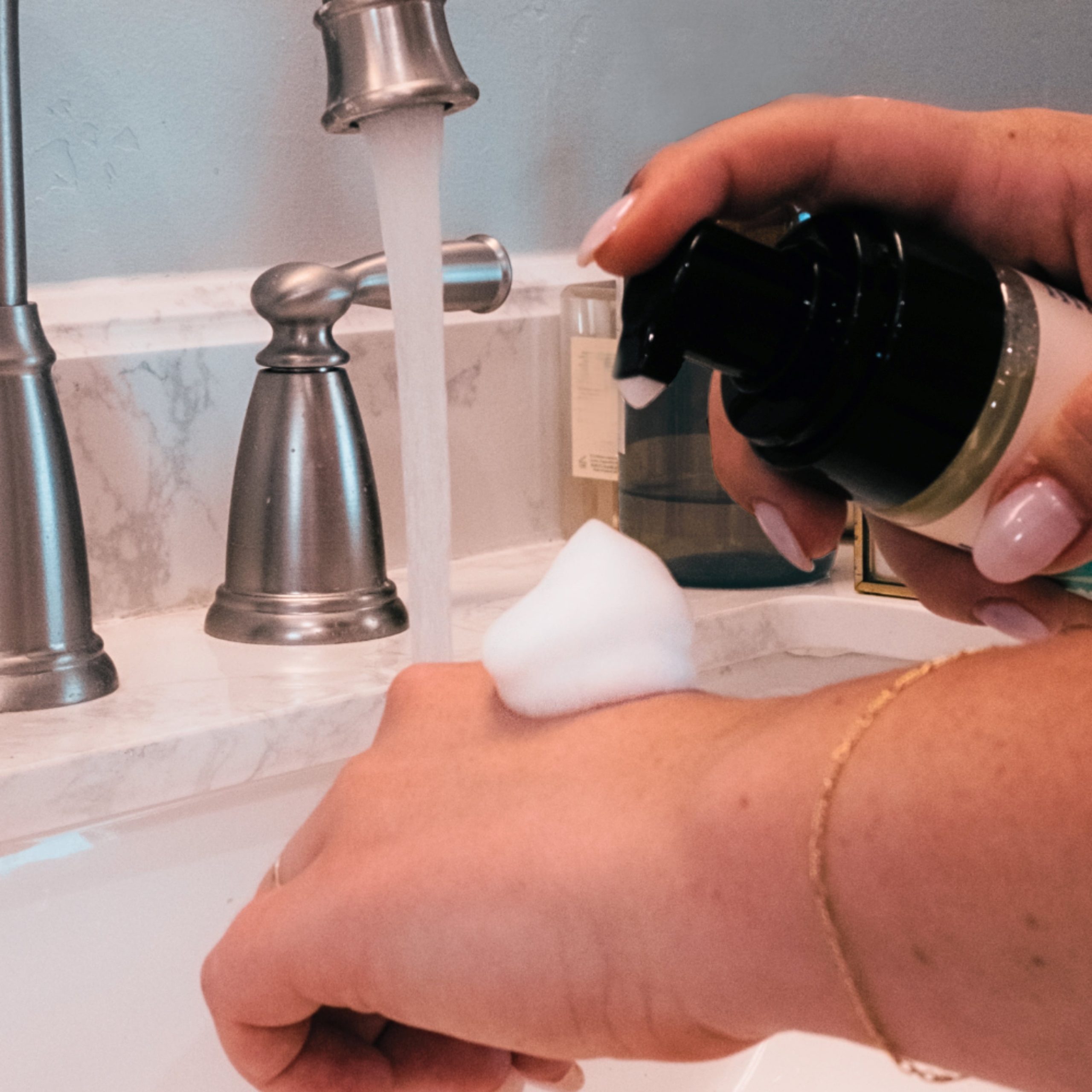 Motherlove_Baby_AllSoap_Lavender_lifestyle2.jpg