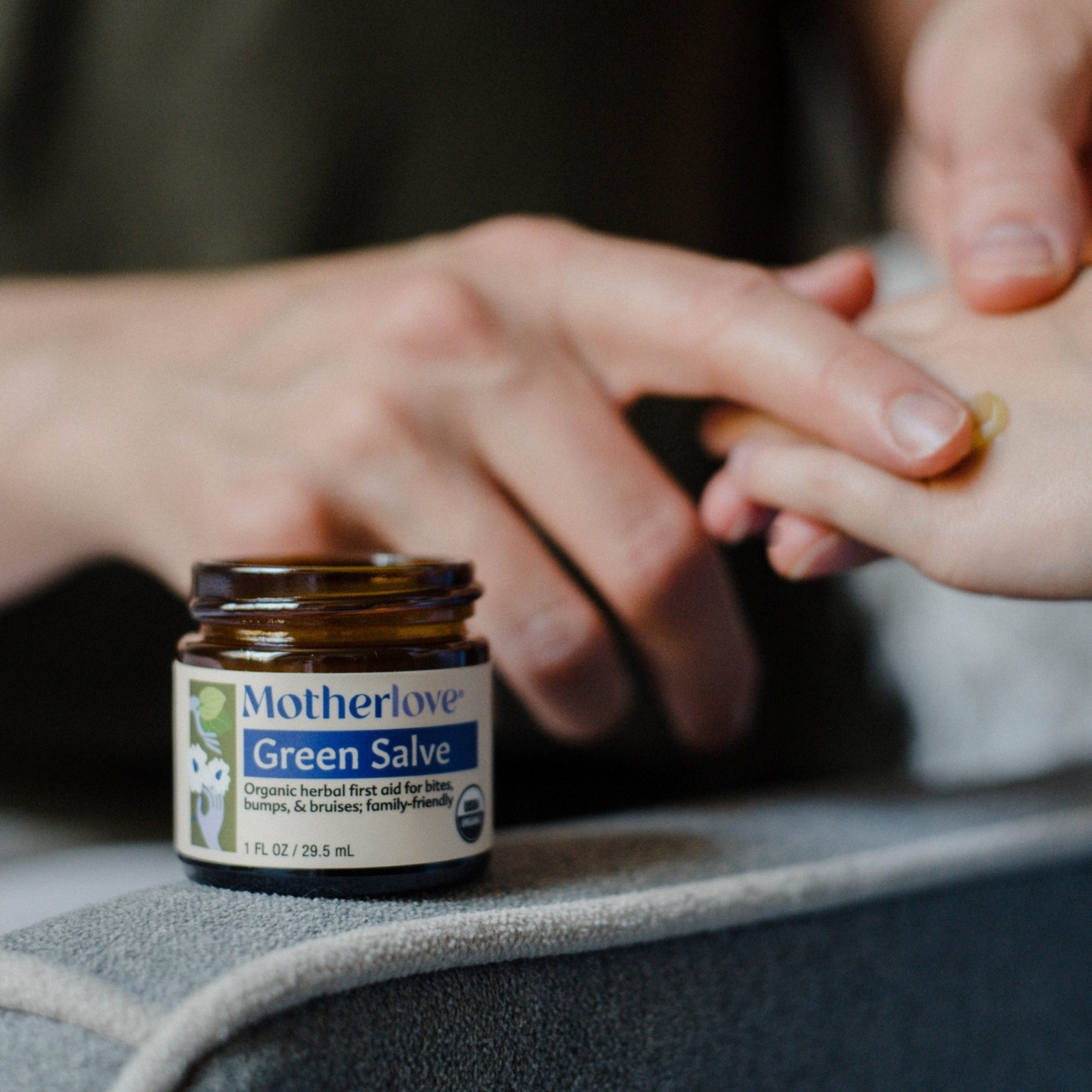 Motherlove_GS_1oz_lifestyle.jpg