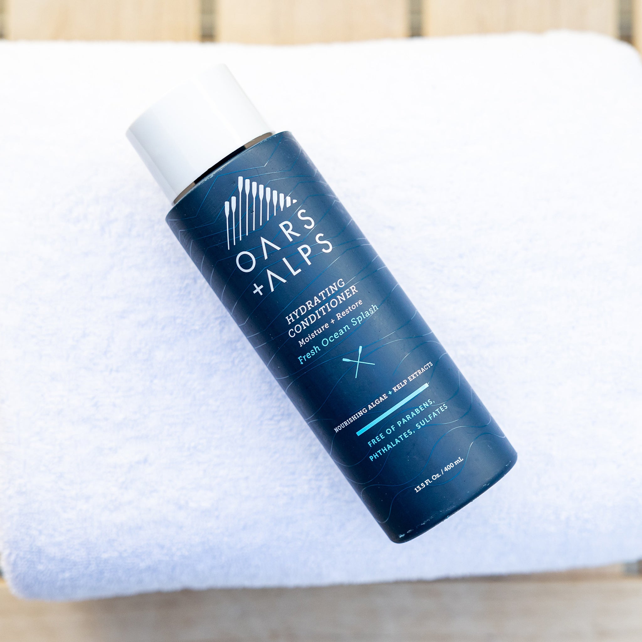 OarsAlps_HydratingConditioner_lifestyle_5.jpg