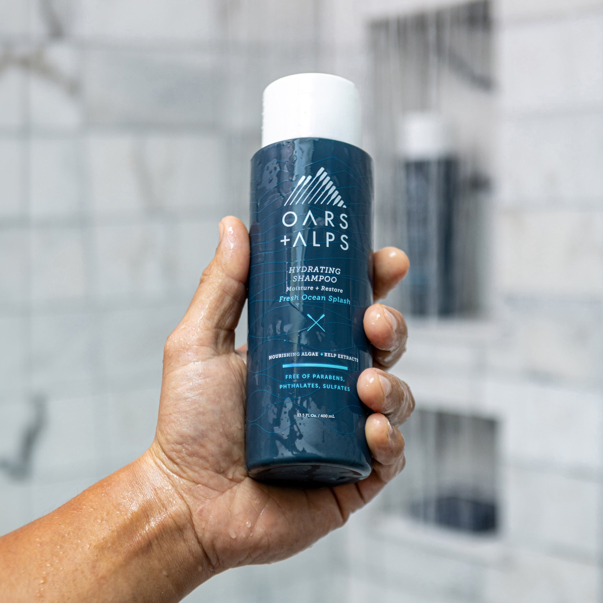 OarsAlps_HydratingShampoo_lifestyle_2-1.jpg