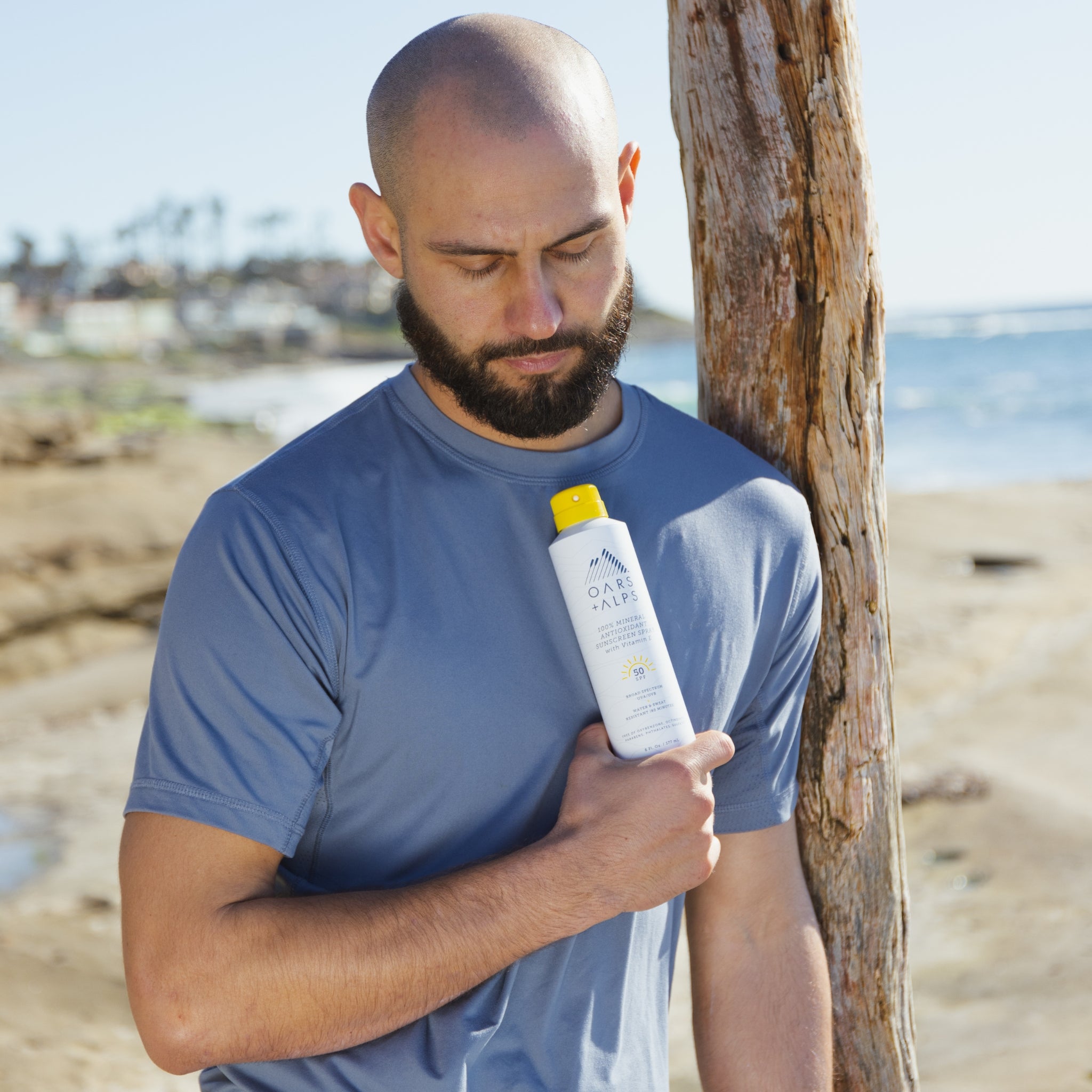 OarsAlps_MineralSunscreenSpray_SPF50_lifestyle_5.jpg