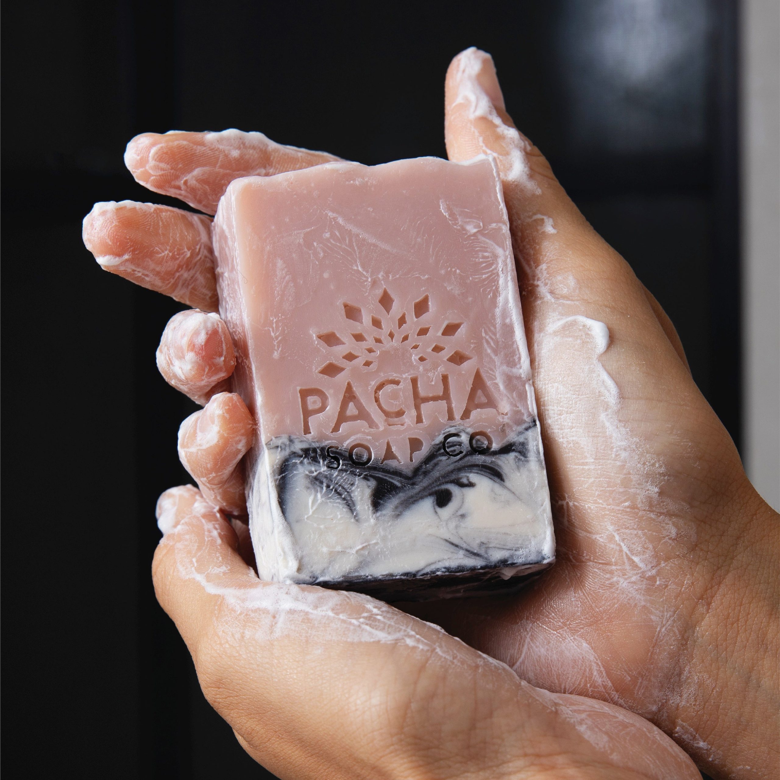Pacha_Barsoap-WhiteBlossom_Fig_LifeStyle.jpg