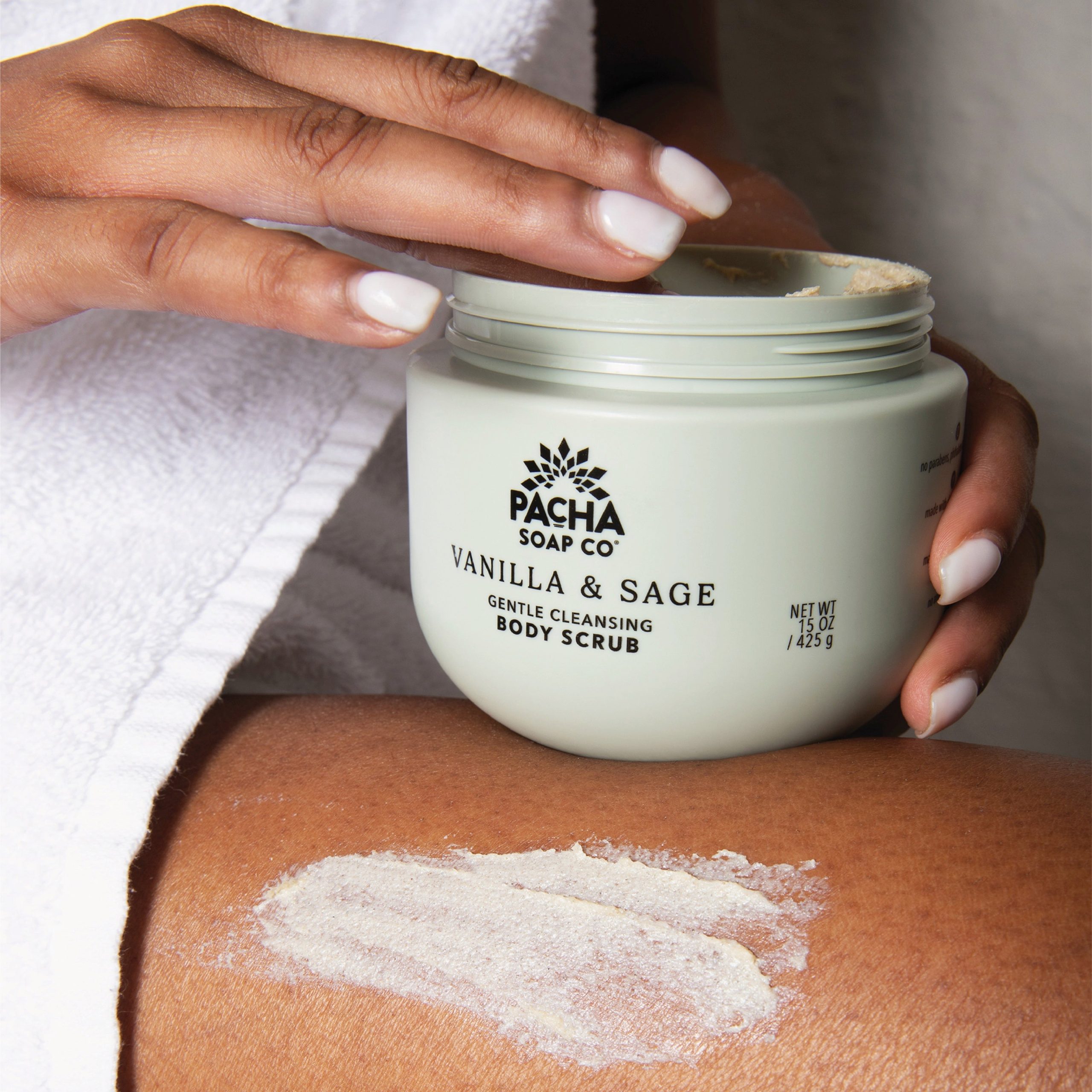 Pacha_BodyScrub_Vanilla_Sage_Lifestyle.jpg