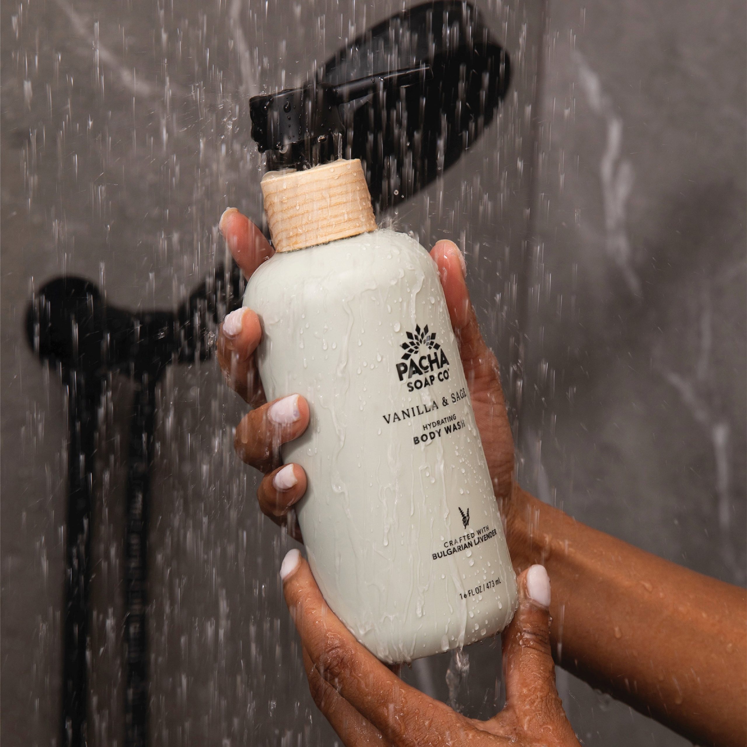 Pacha_BodyWash-Vanilla_Sage_Lifestyle.jpg