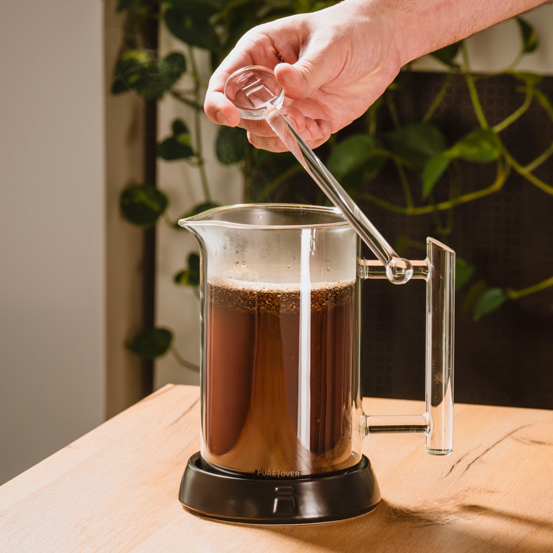 PureOver_FrenchPress_Black_Lifestyle.jpg