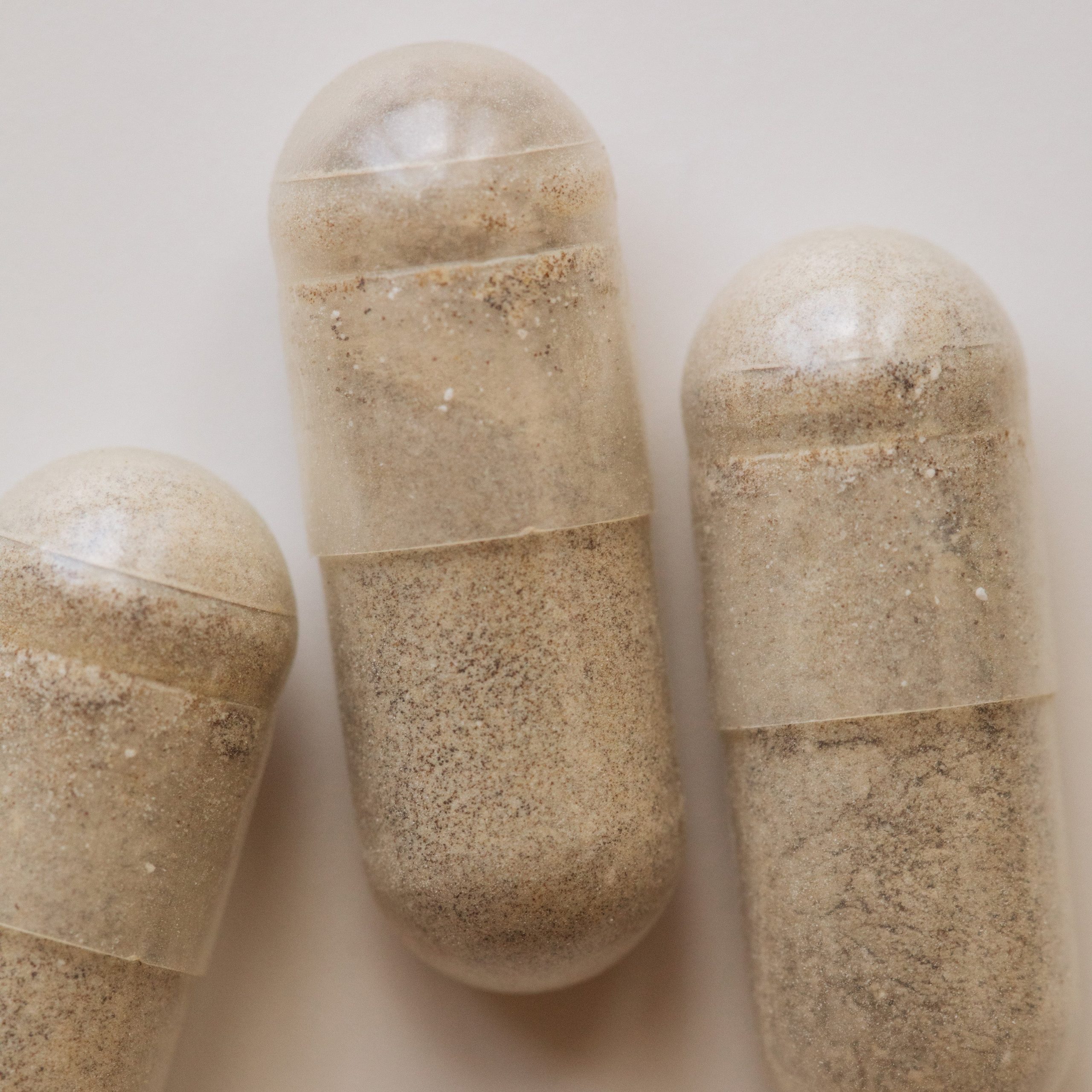 SHILA01_-_Shilajit_Capsules_Lifestyle.jpg