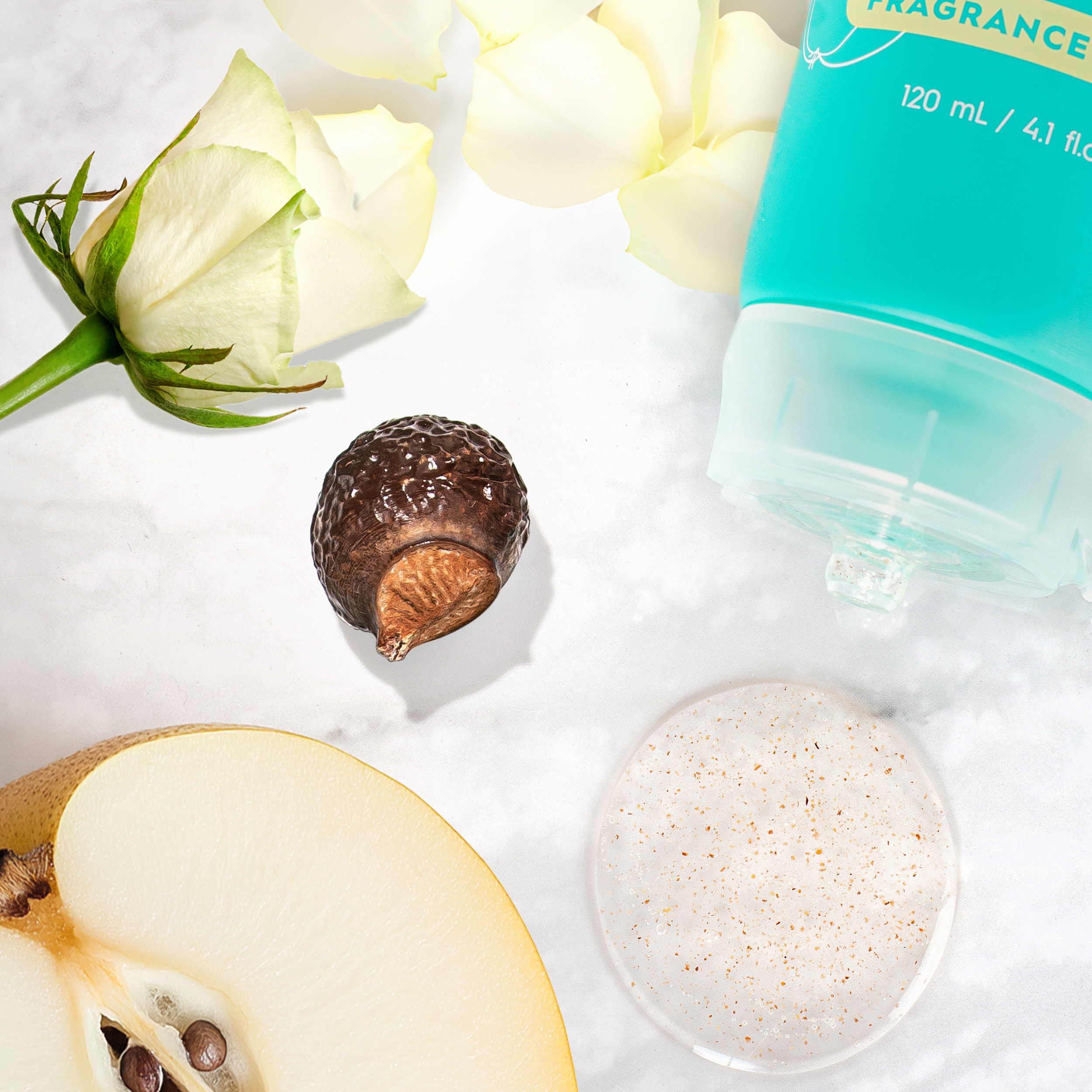 TreeToTub_ExfoliatingFacialScrub_Lifestyle2.png