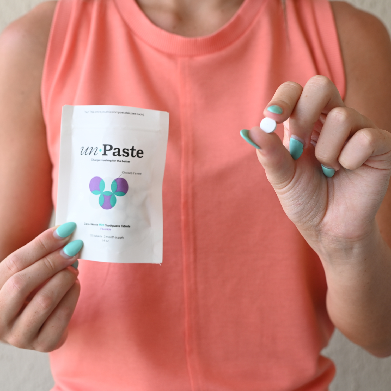 Unpaste_FluorideToothpasteTablets_Mint_125count_lifestyle2.png