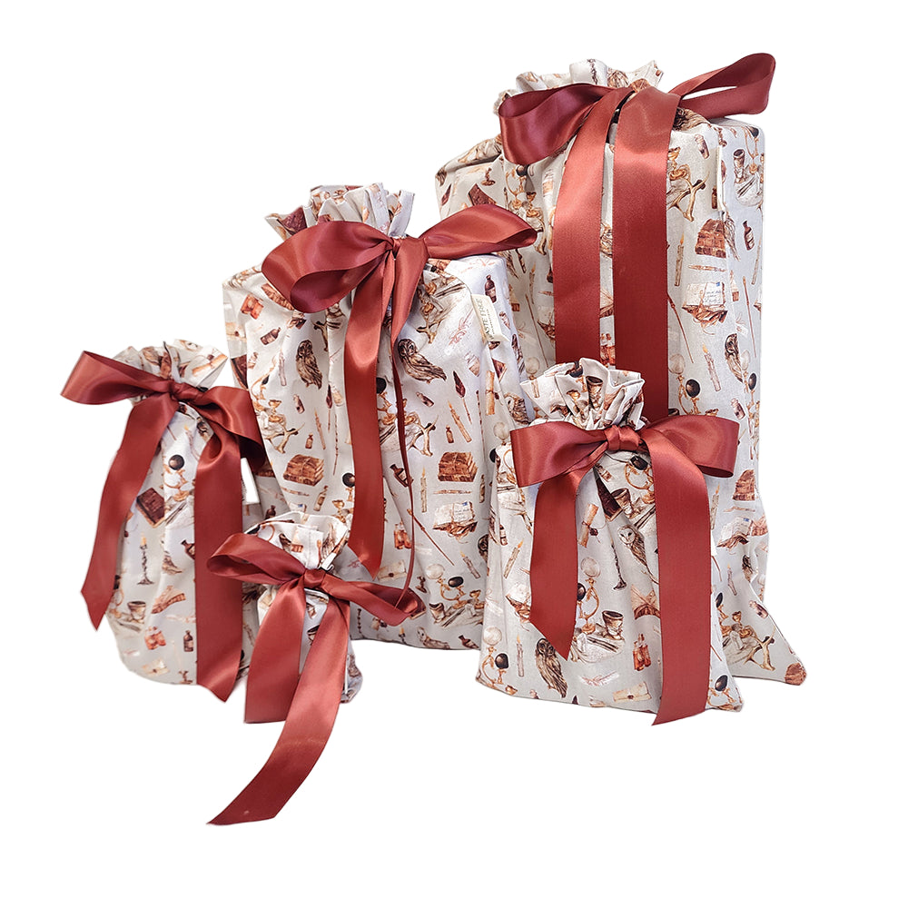 WFC_Setof5giftbags_Wizardsandwands_B-SO-5-WIZ_HERO.jpg