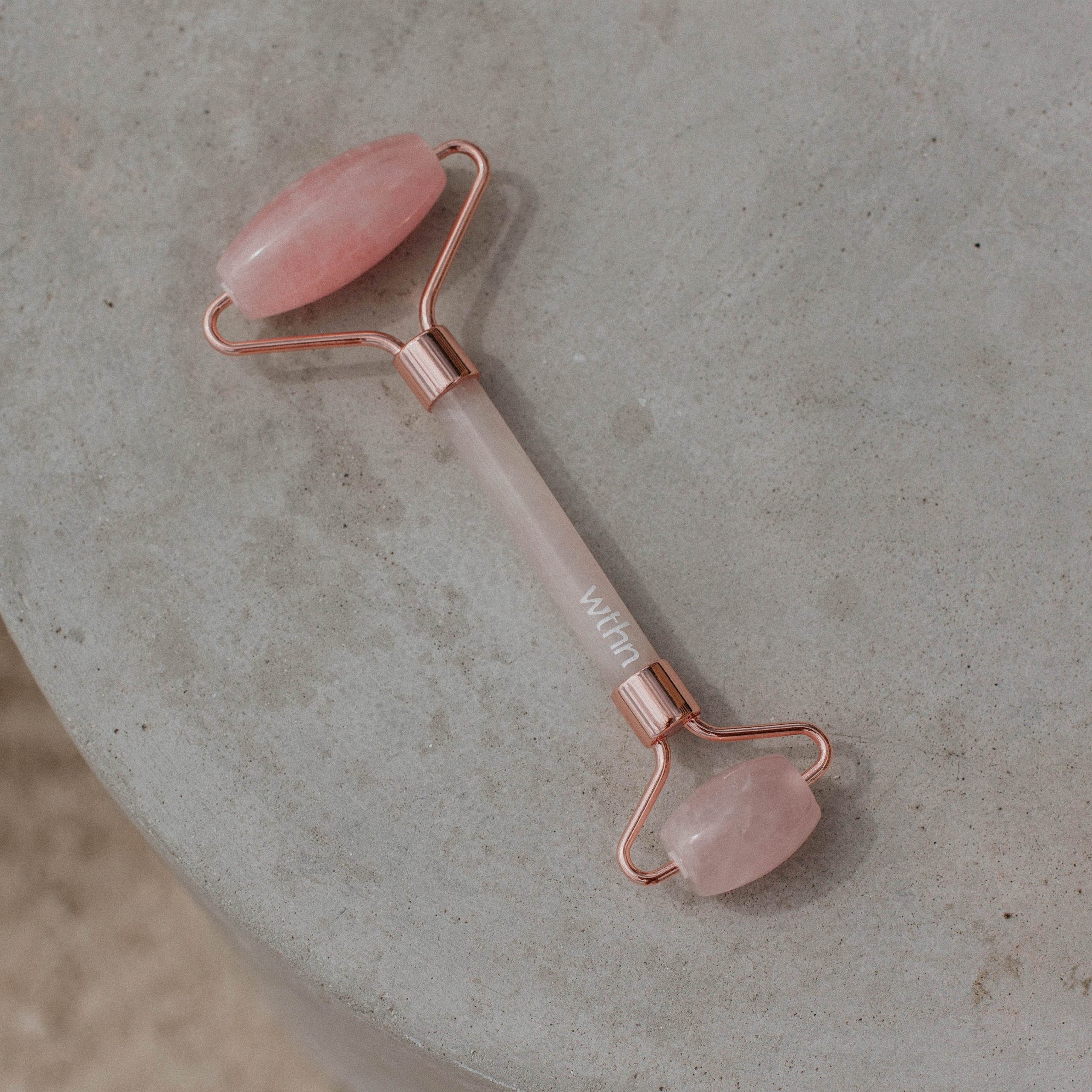 WTHN_RoseQuartzFaceRollerKit_Lifestyle.jpg