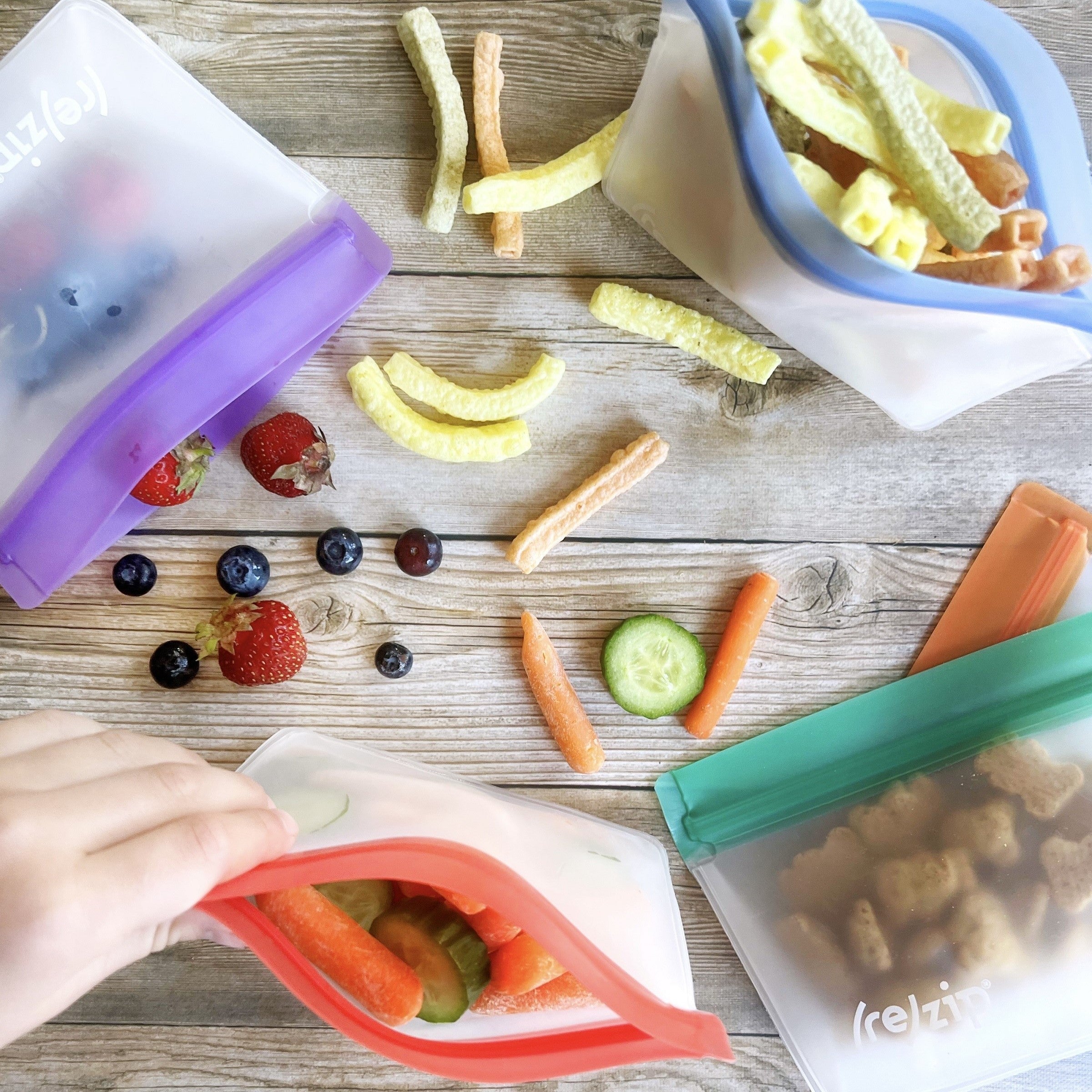 re_zip_ReusableLeakproofSnackStandUpBags_1Cup_5Pack_RTEBP_Lifestyle2.jpg