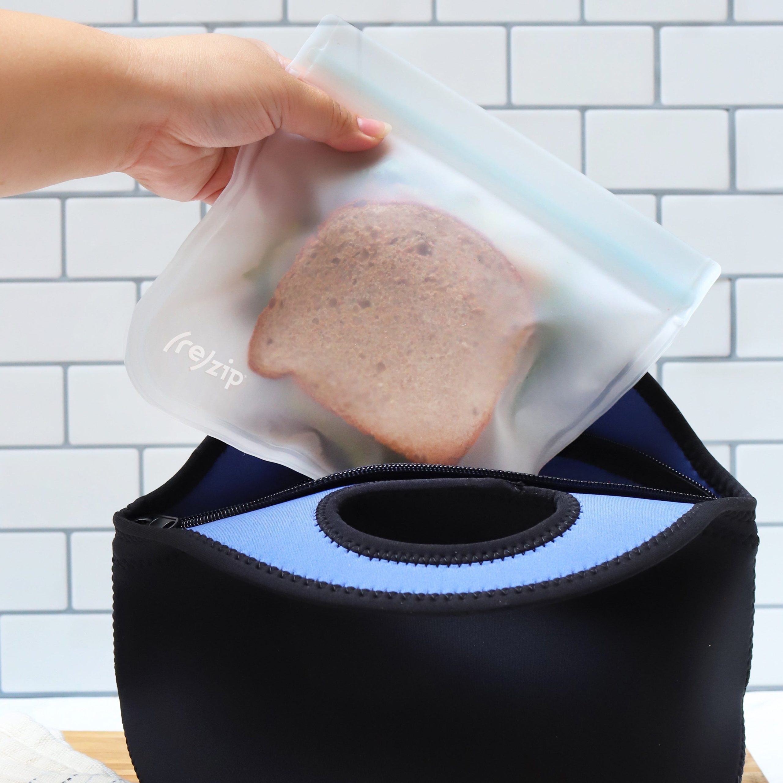 re_zip_ReusableSandwich_LunchBags_EB_Lunch_2Pack_Lifestyle1.jpg