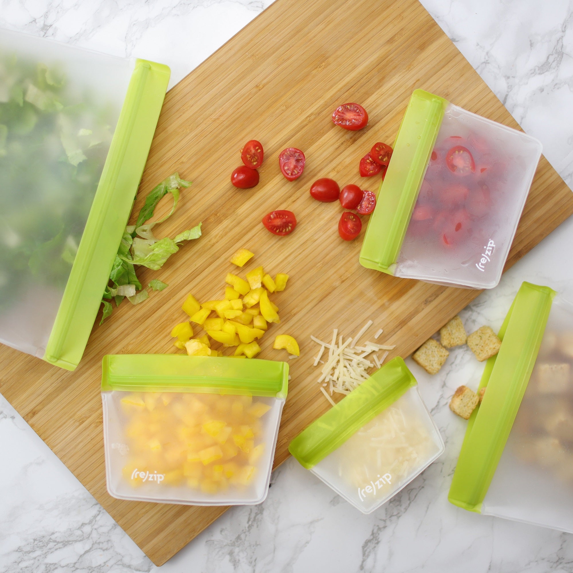 re_zip_ReusableStand-UpBags_Green_124Cups_3Pack_Lifestyle1.jpg